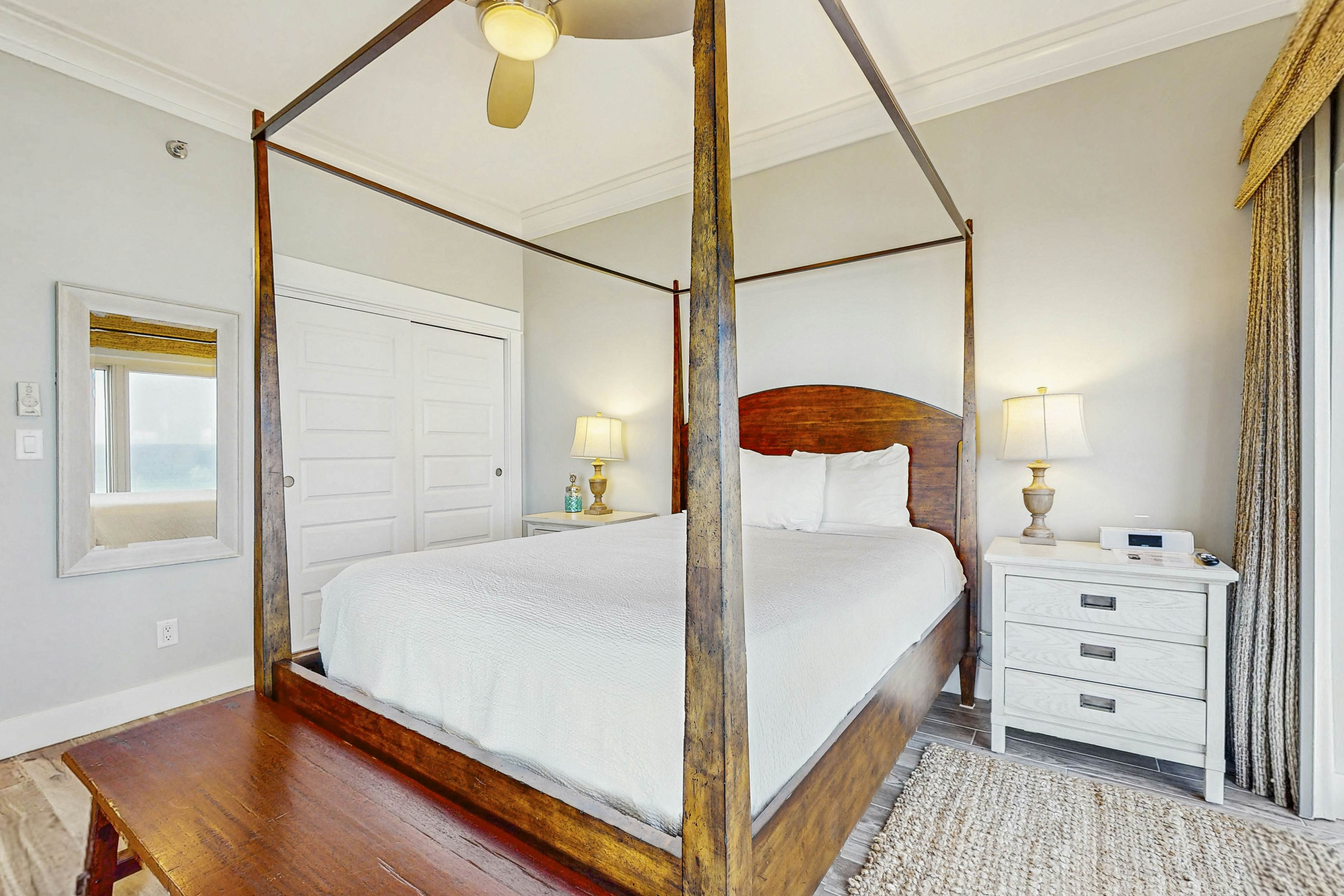 Large Beachfront Villa with Balconies and Pool