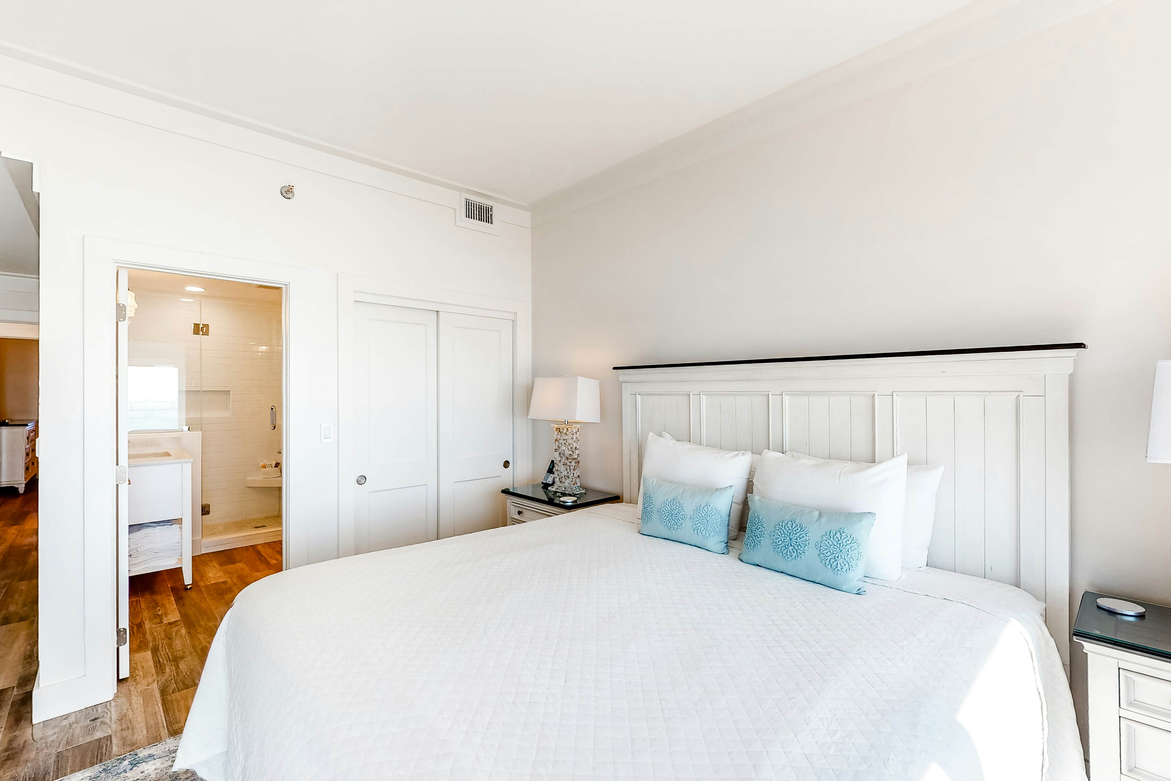 Bright Waterfront Condo with Pool and Hot Tub