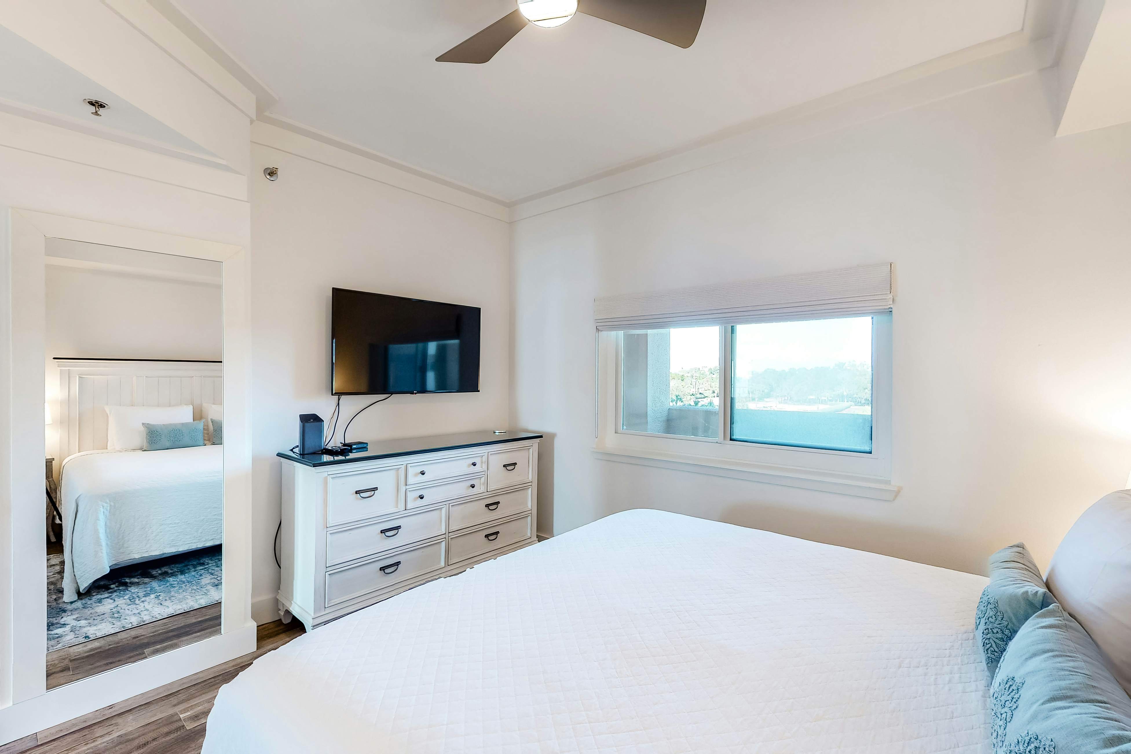 Bright Waterfront Condo with Pool and Hot Tub