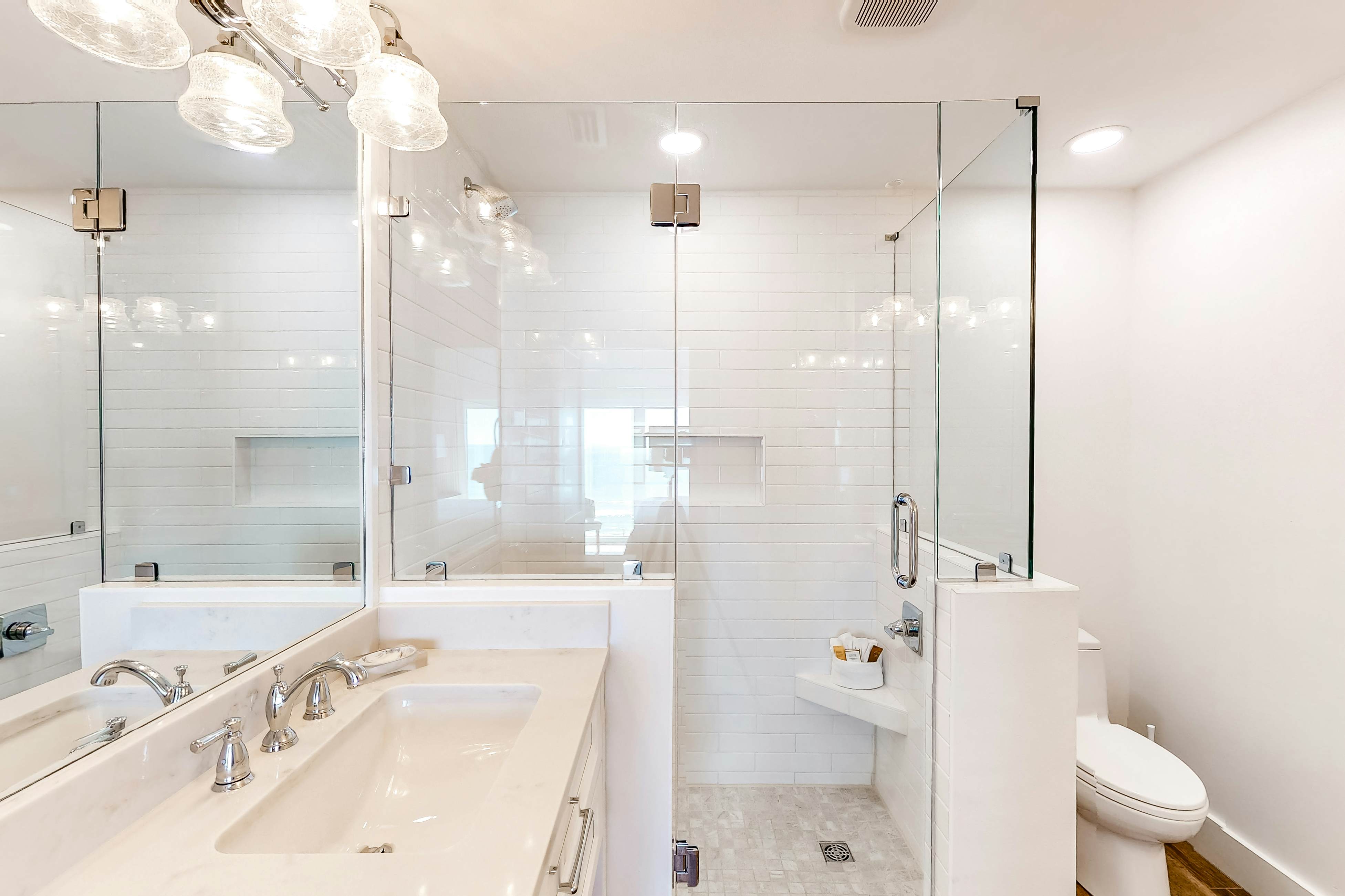 Bright Waterfront Condo with Pool and Hot Tub