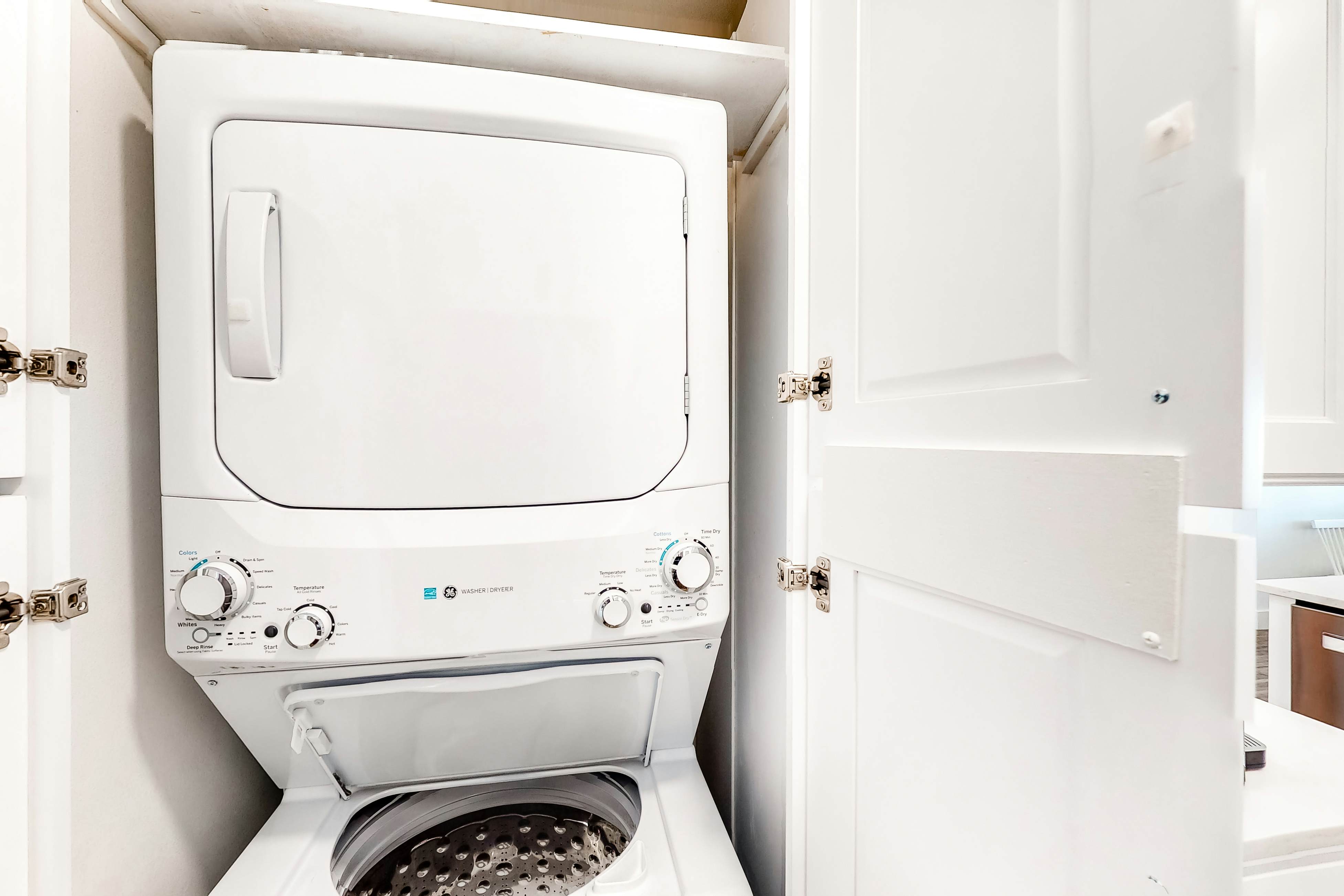 Bright Waterfront Condo with Pool and Hot Tub