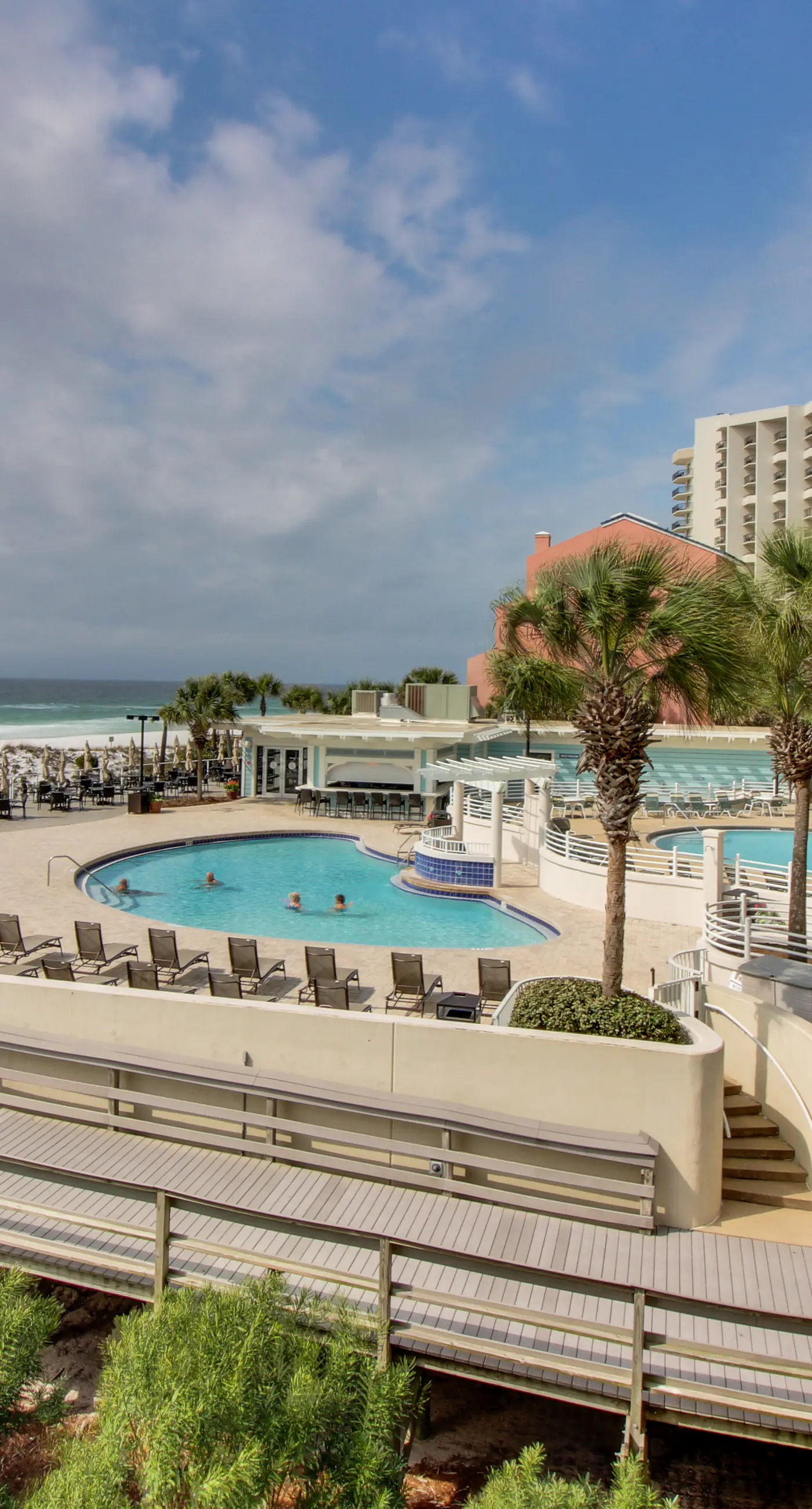 Oceanview Condo with Pool Hot Tub and Gym