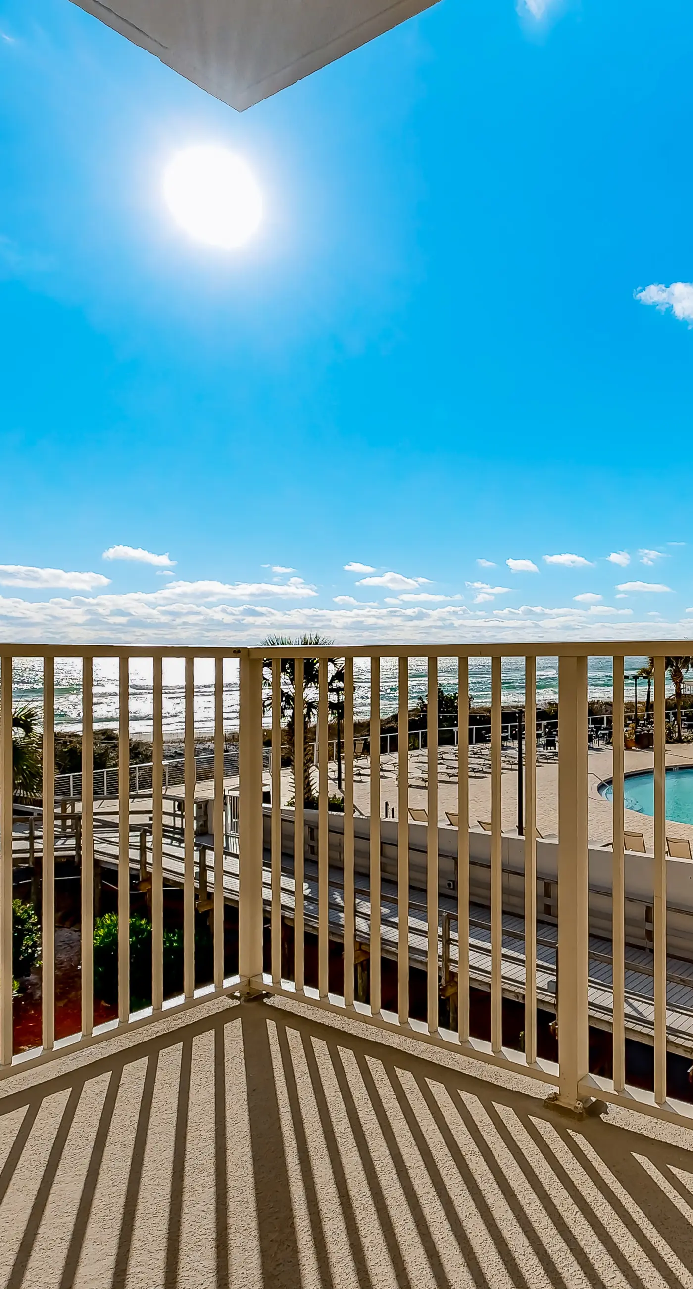 Oceanview Condo with Pool Hot Tub and Gym