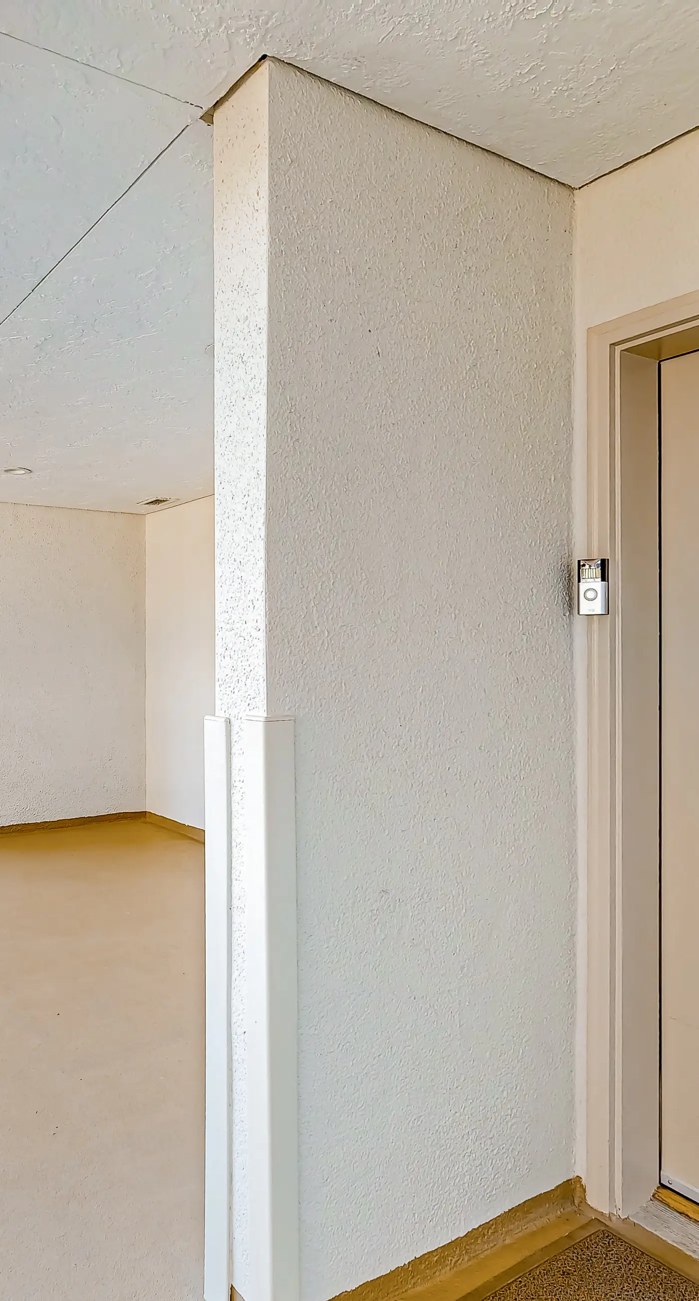 Oceanview Condo with Pool Hot Tub and Gym