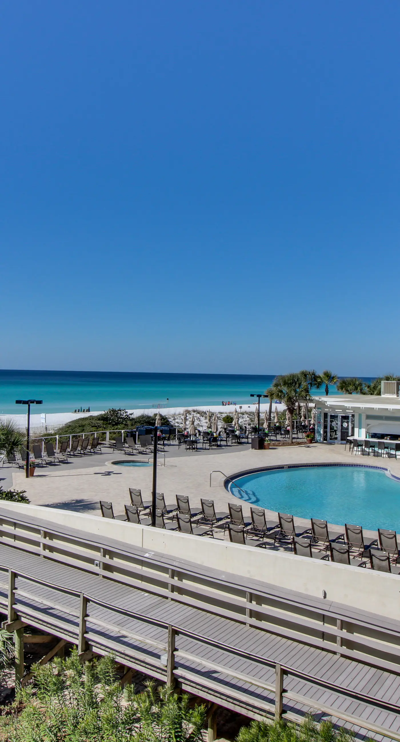 Oceanview Condo with Pool Hot Tub and Gym