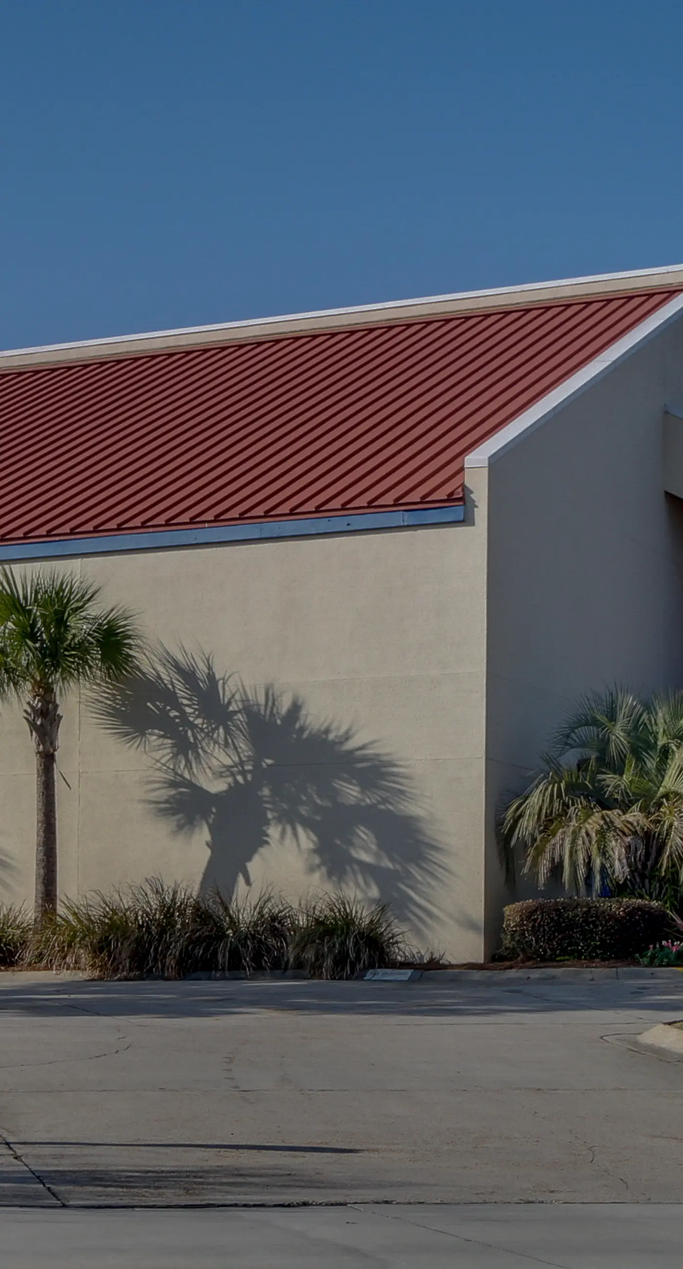 Oceanview Condo with Pool Hot Tub and Gym