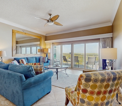 Gulffront Villa with Pool Hot Tub and Sauna