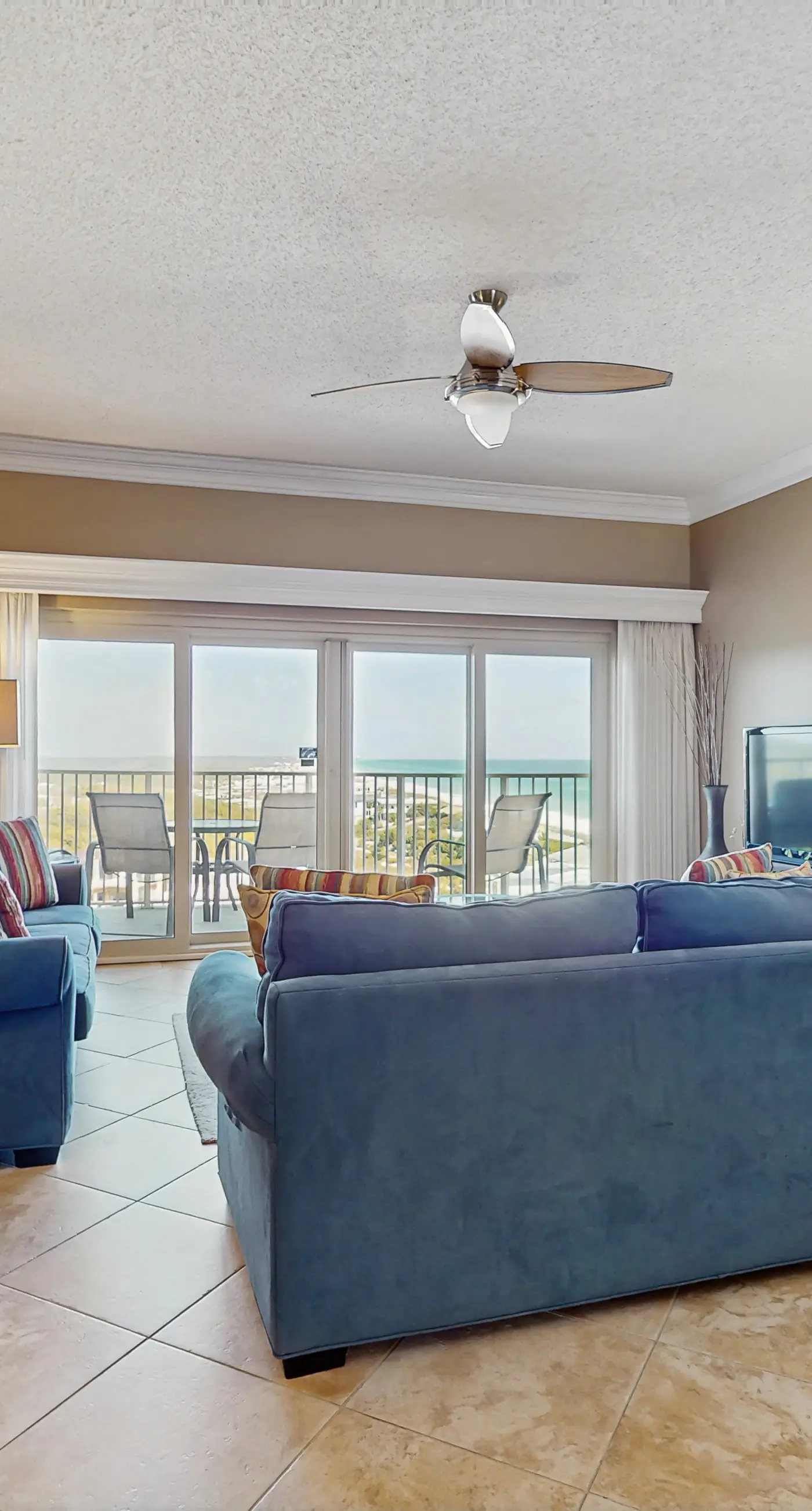 Gulffront Villa with Pool Hot Tub and Sauna