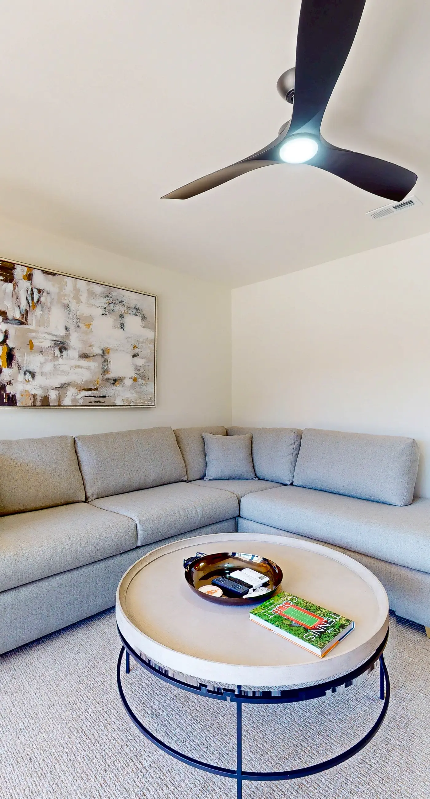 Spacious Condo with Pool and Resort Amenities