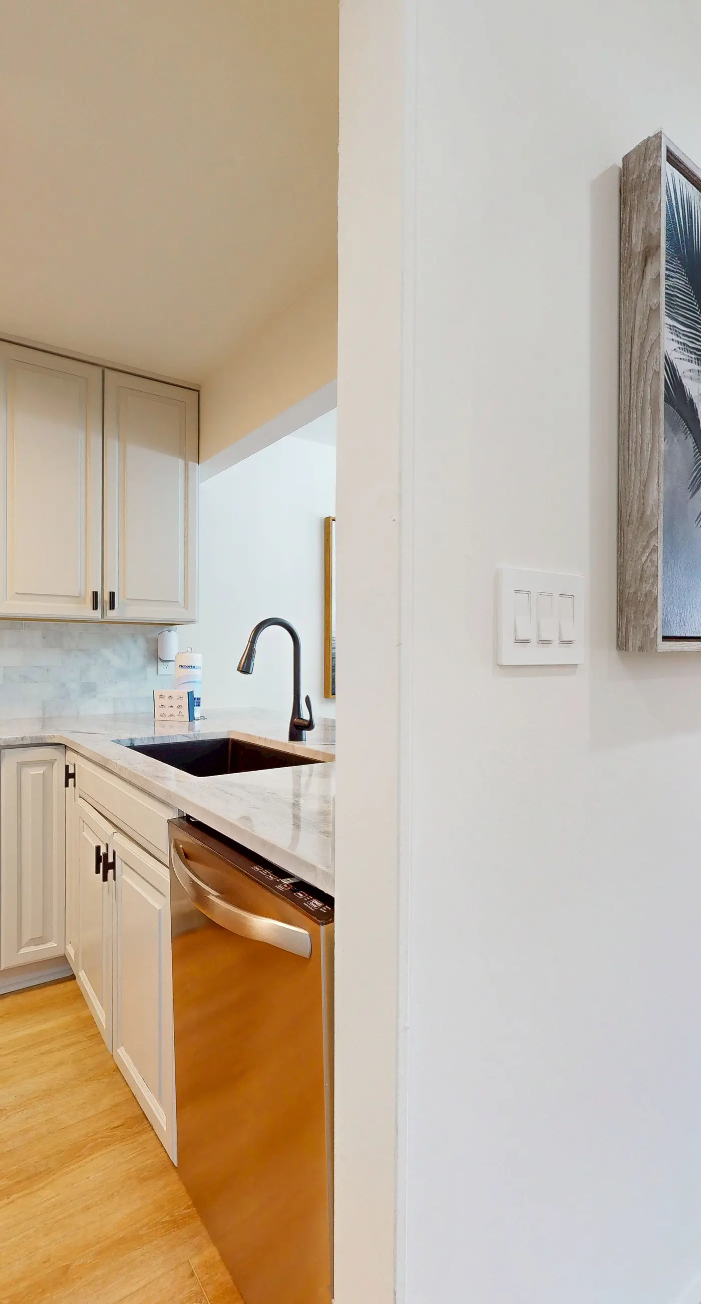 Spacious Condo with Pool and Resort Amenities