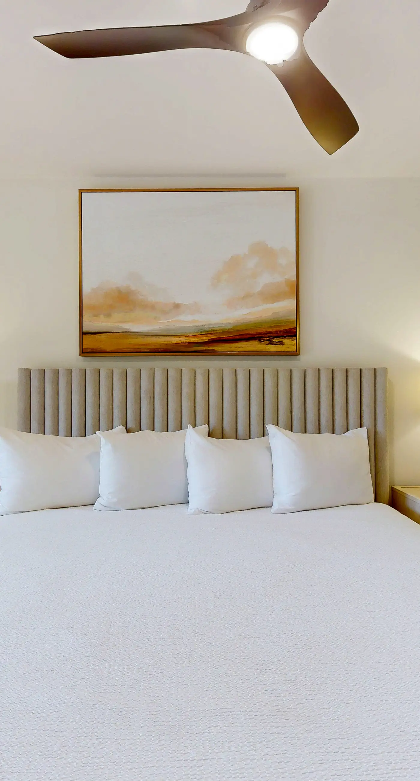 Spacious Condo with Pool and Resort Amenities