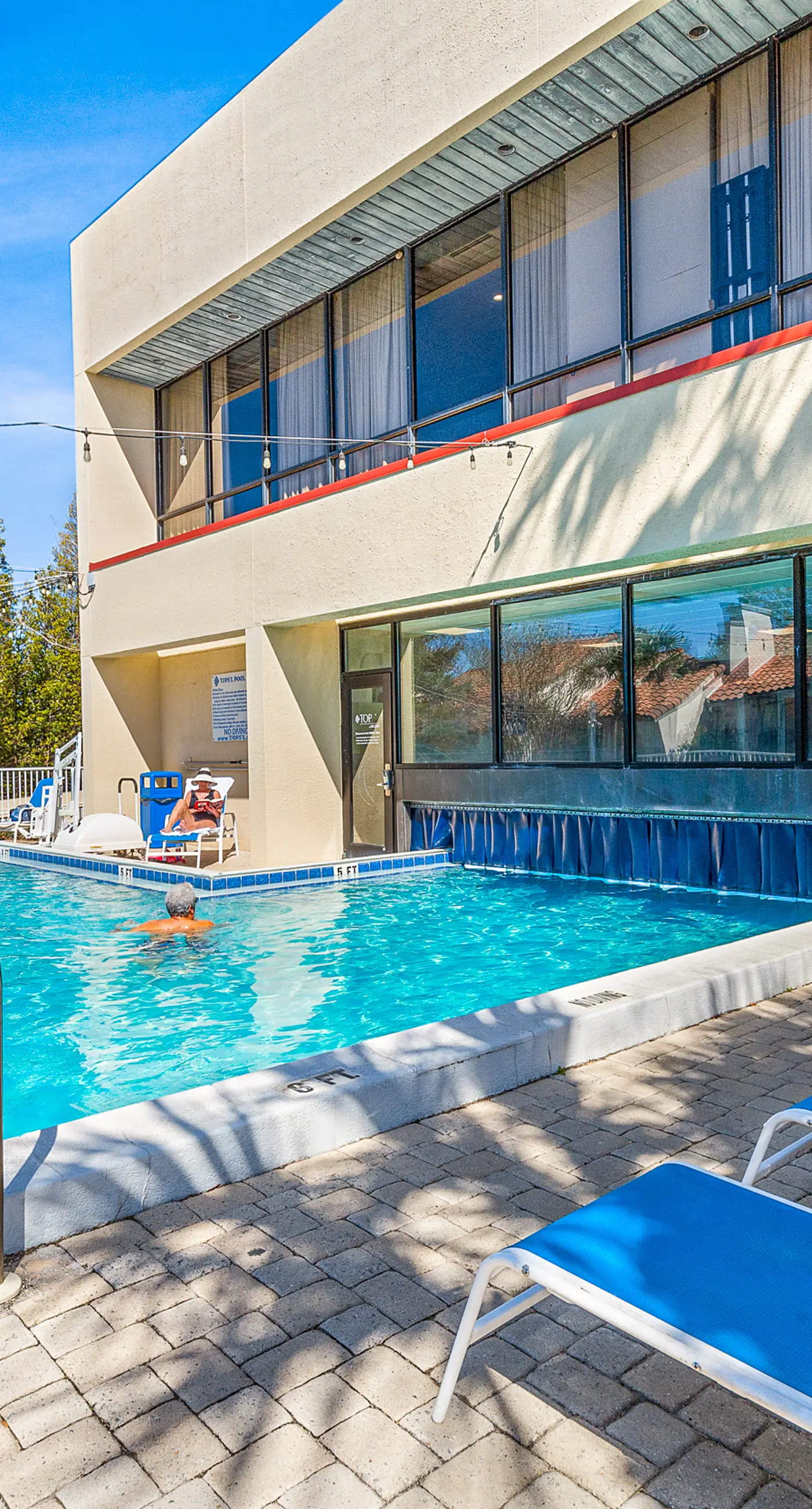 Spacious Condo with Pool and Resort Amenities