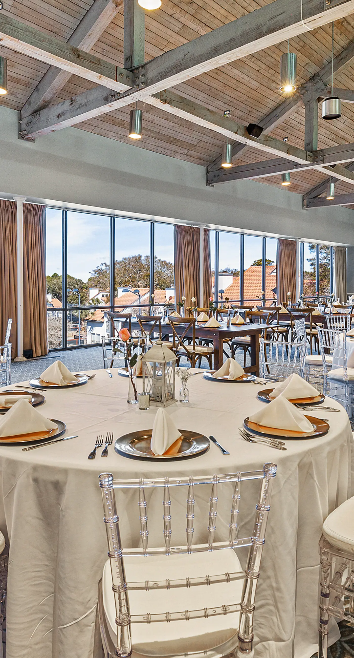 Spacious Condo with Pool and Resort Amenities