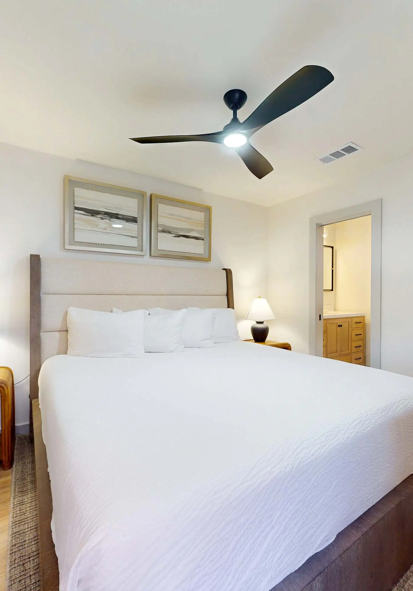 Steps to beach, private tennis & pool access