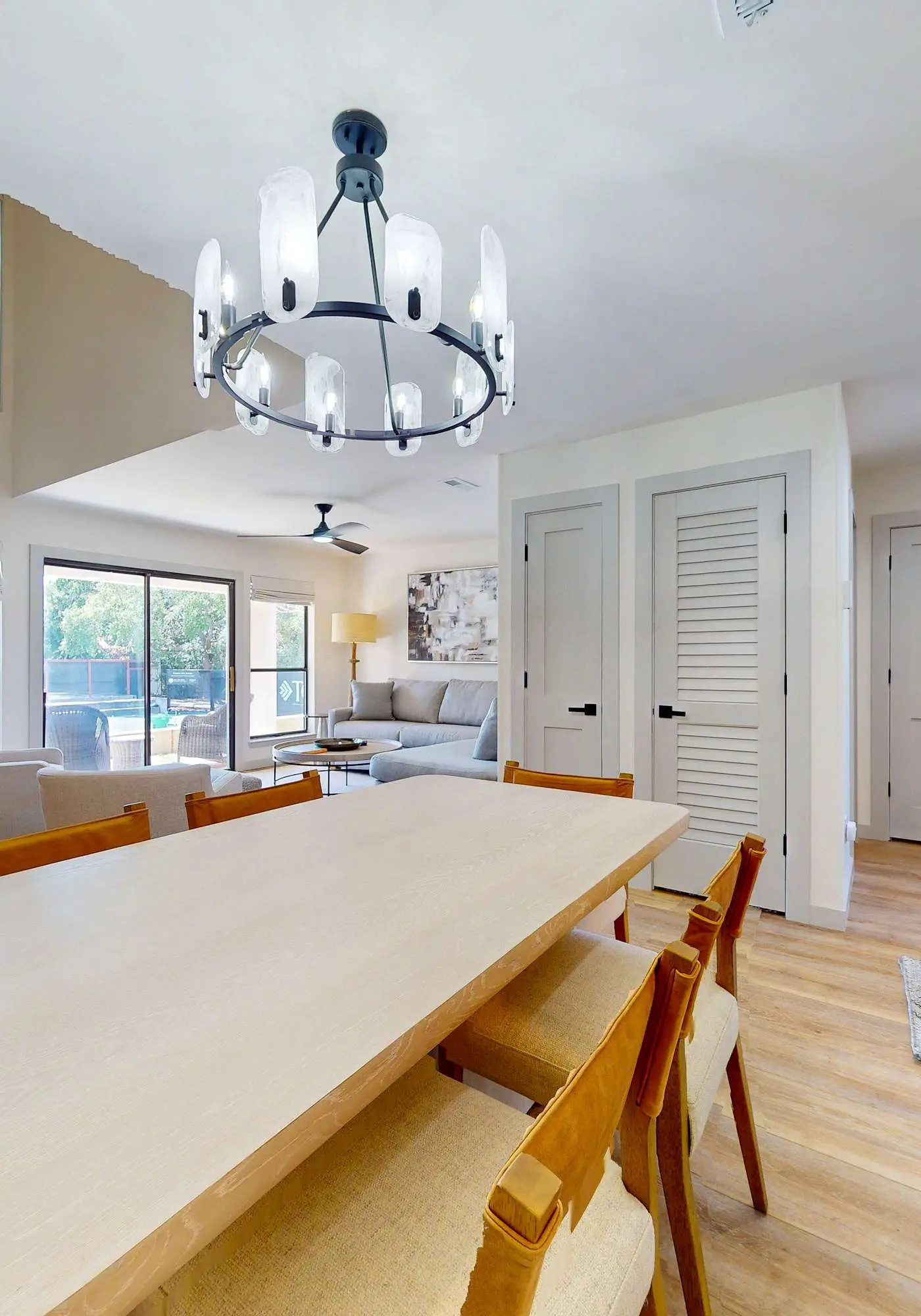 Steps to beach, private tennis & pool access