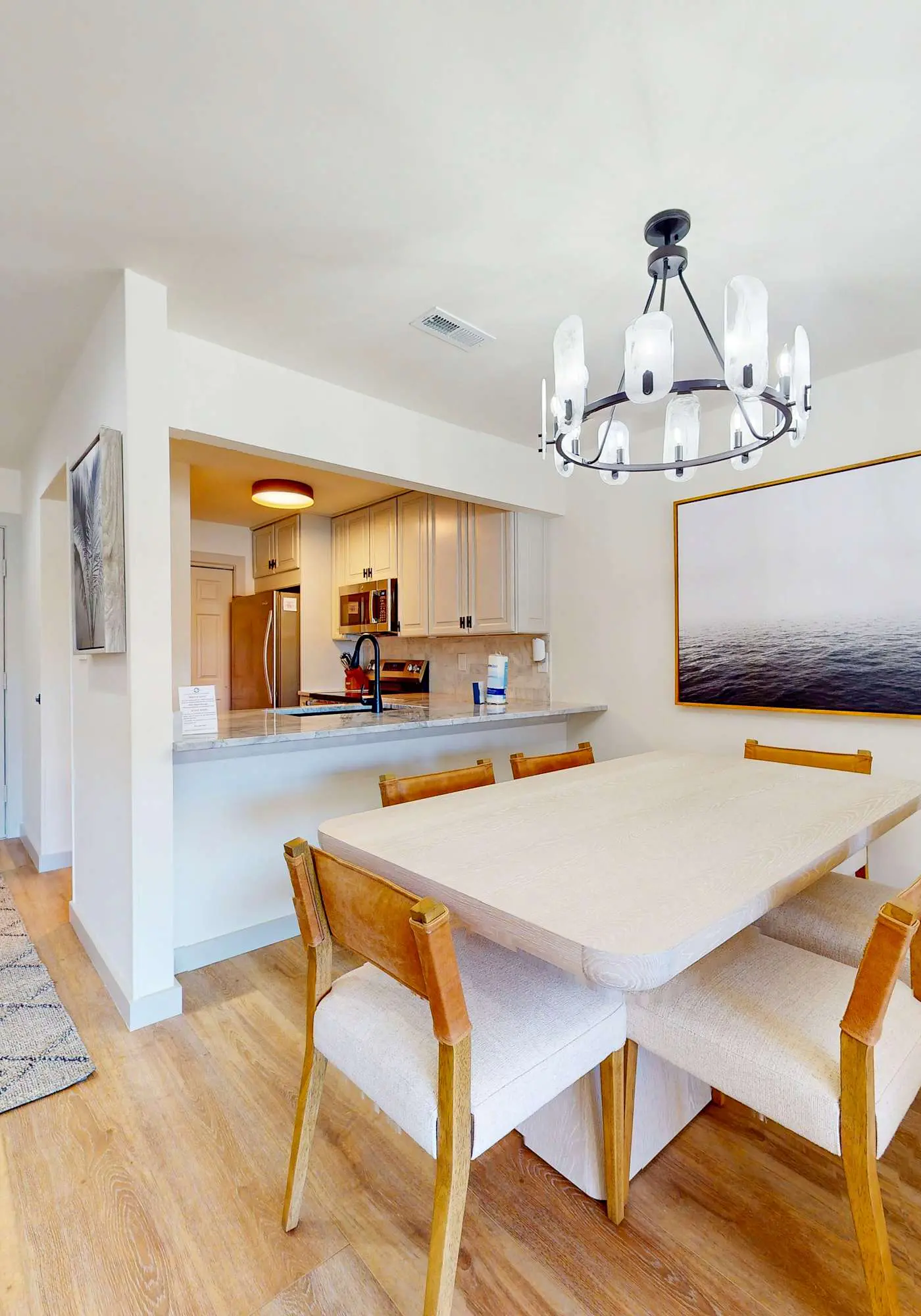 Steps to beach, private tennis & pool access