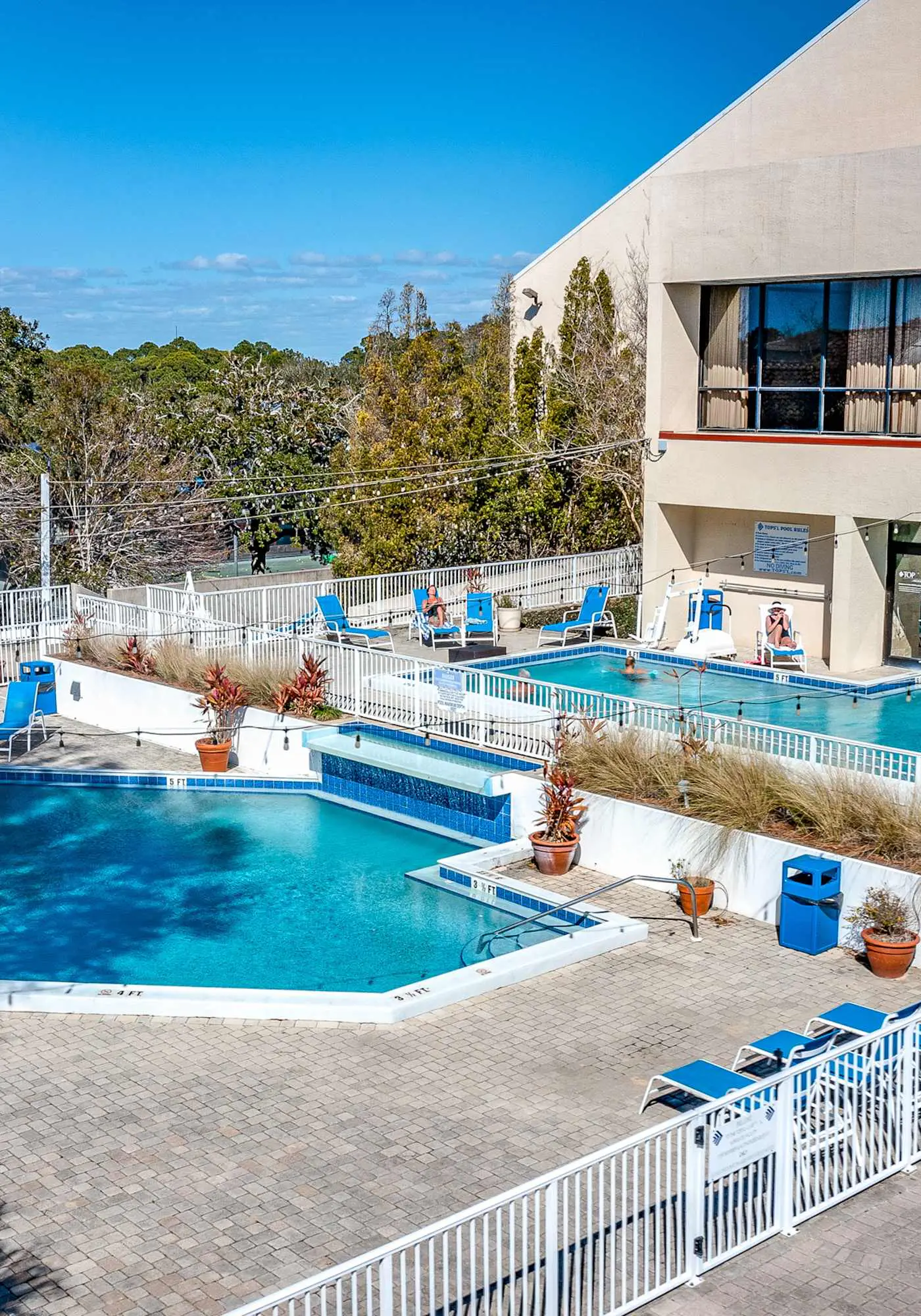 Steps to beach, private tennis & pool access