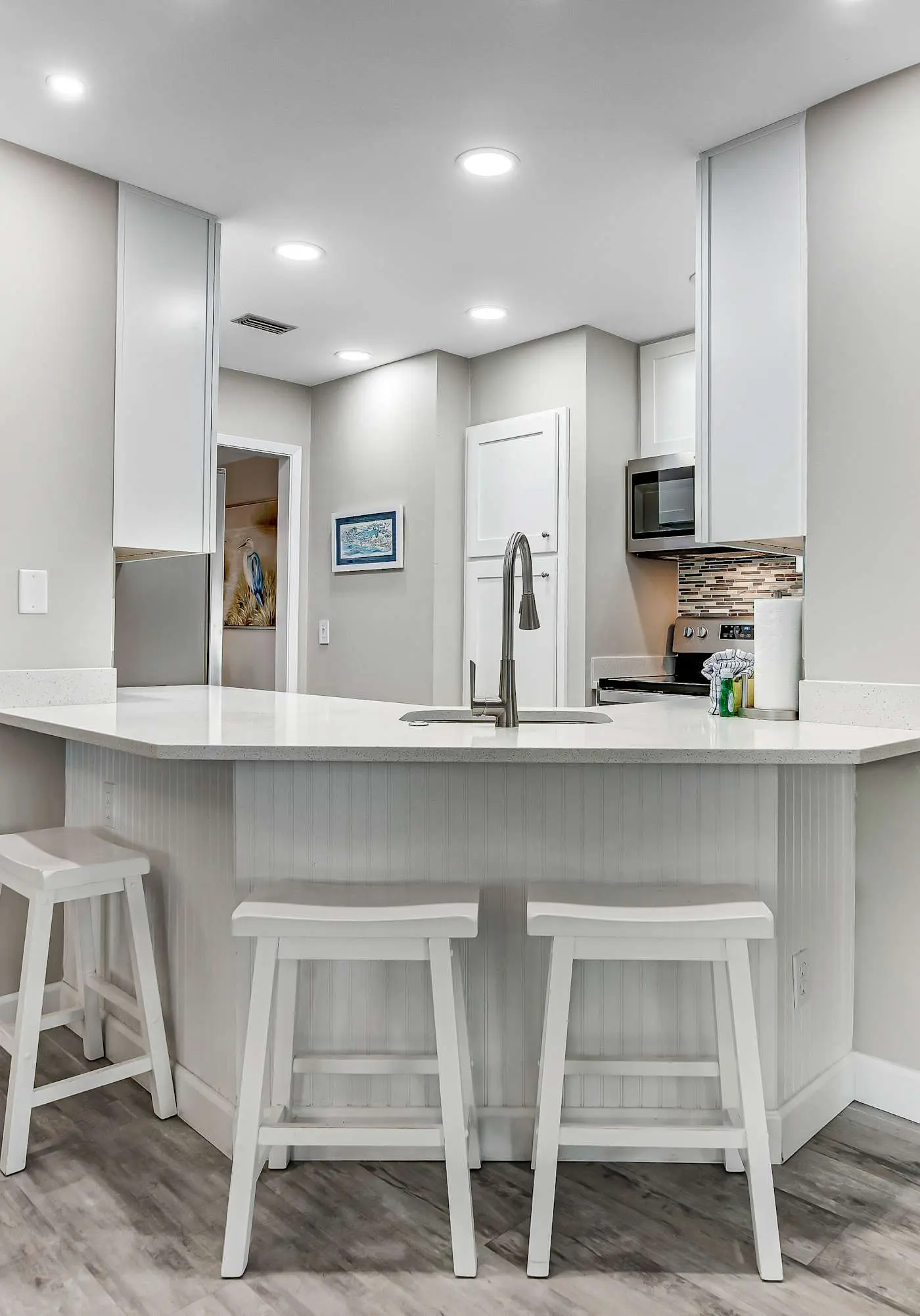 Exclusive 2BR: Beach, Pool & Tennis