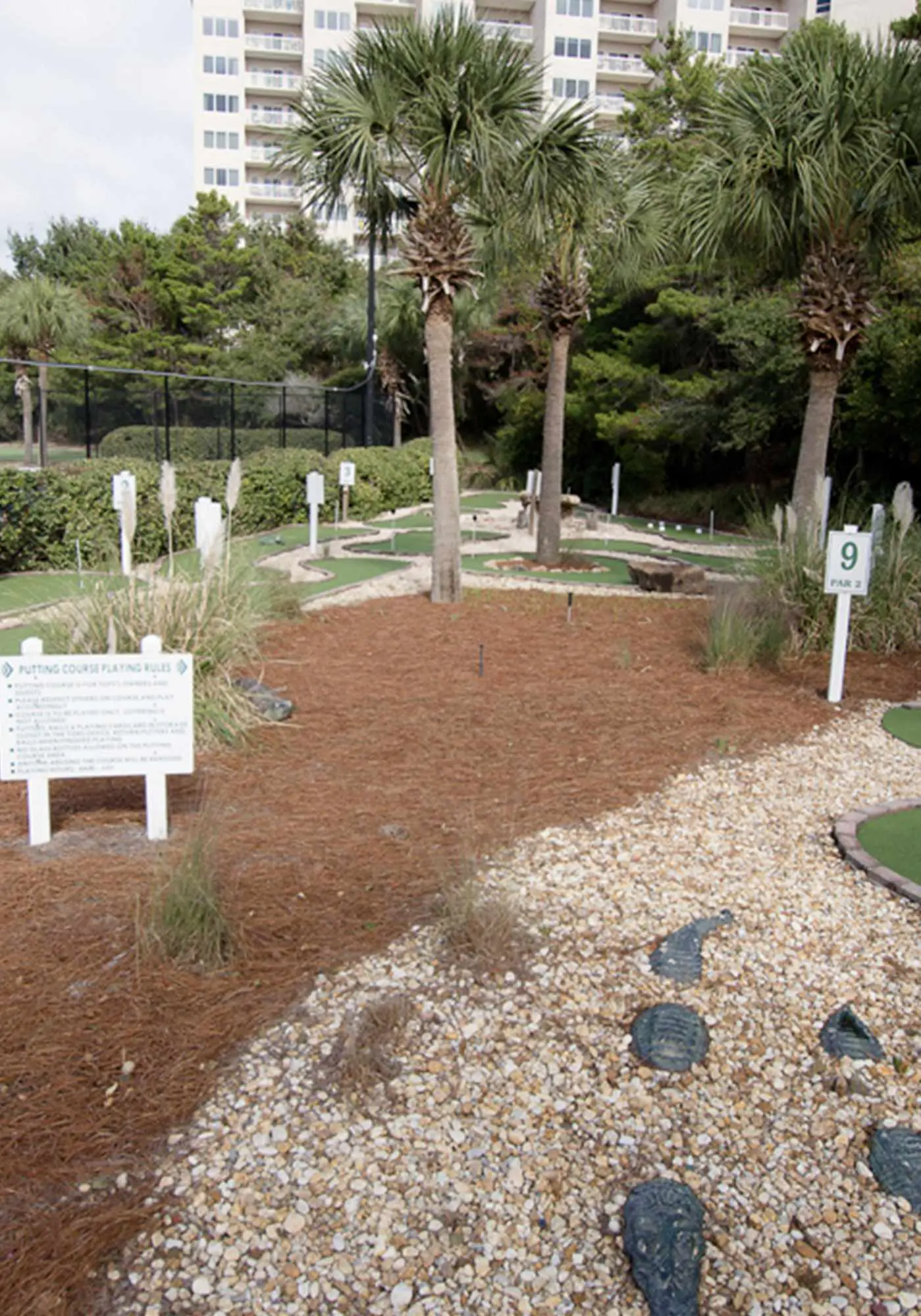 Exclusive 2BR: Beach, Pool & Tennis