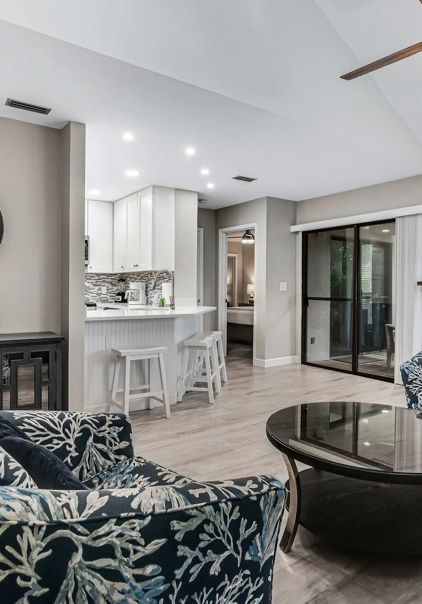 Exclusive 2BR: Beach, Pool & Tennis