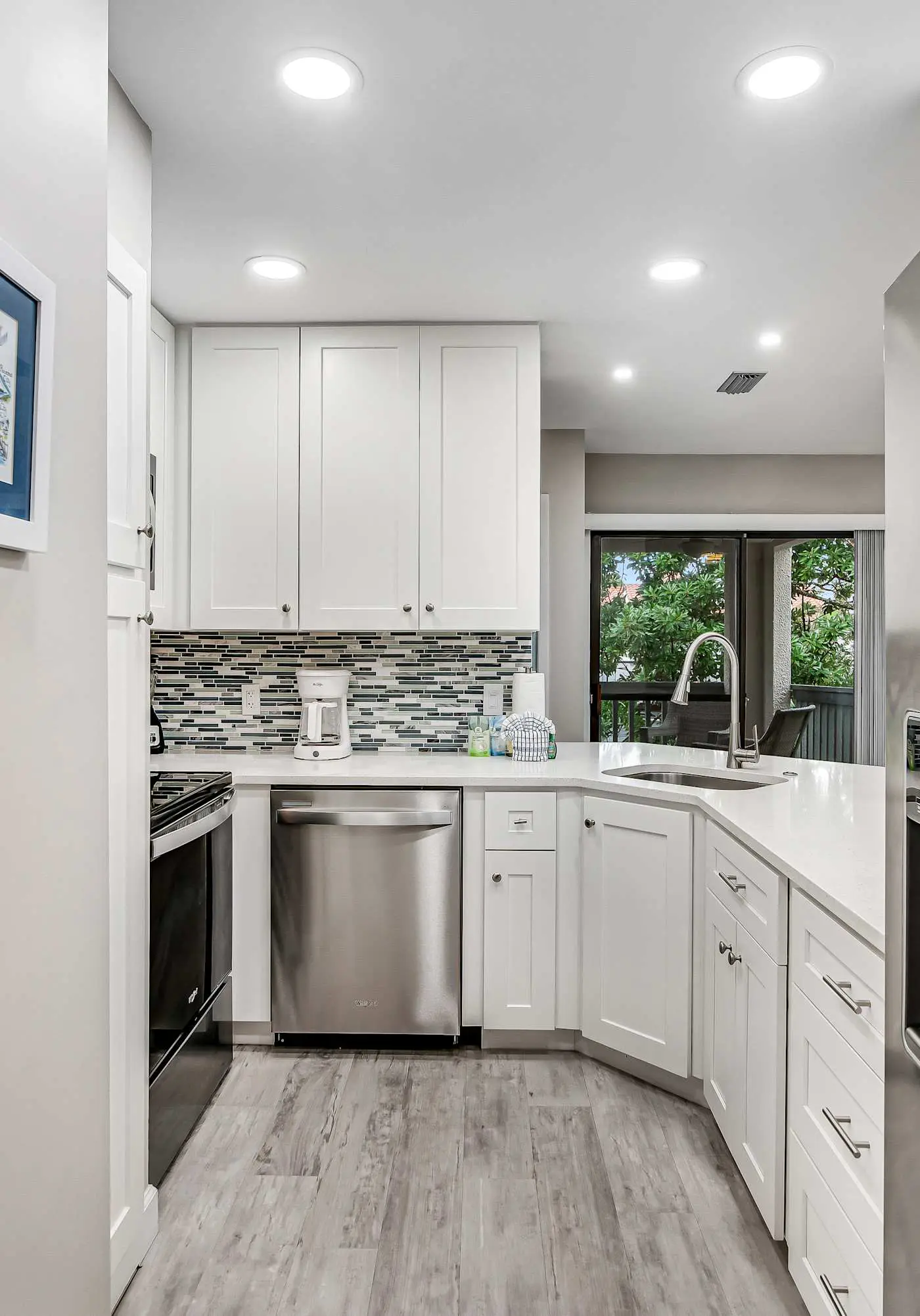 Exclusive 2BR: Beach, Pool & Tennis