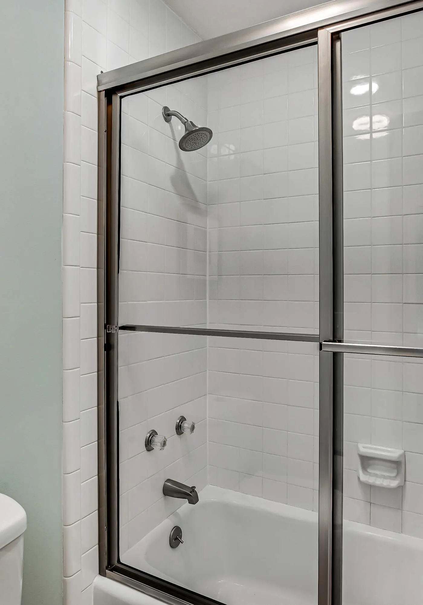 Exclusive 2BR: Beach, Pool & Tennis