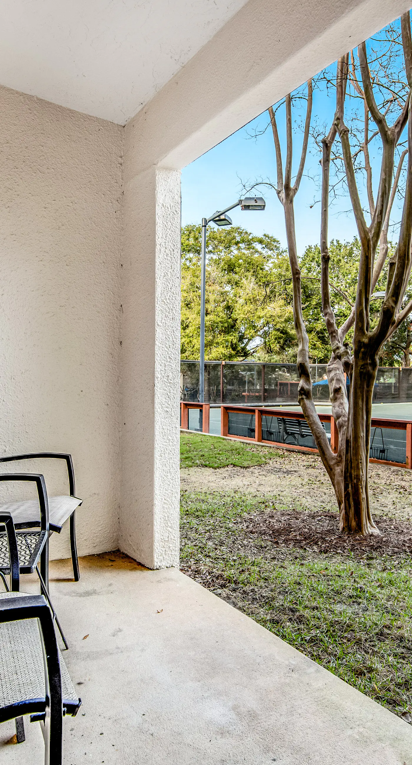 2BR villa: steps to beach & tennis courts