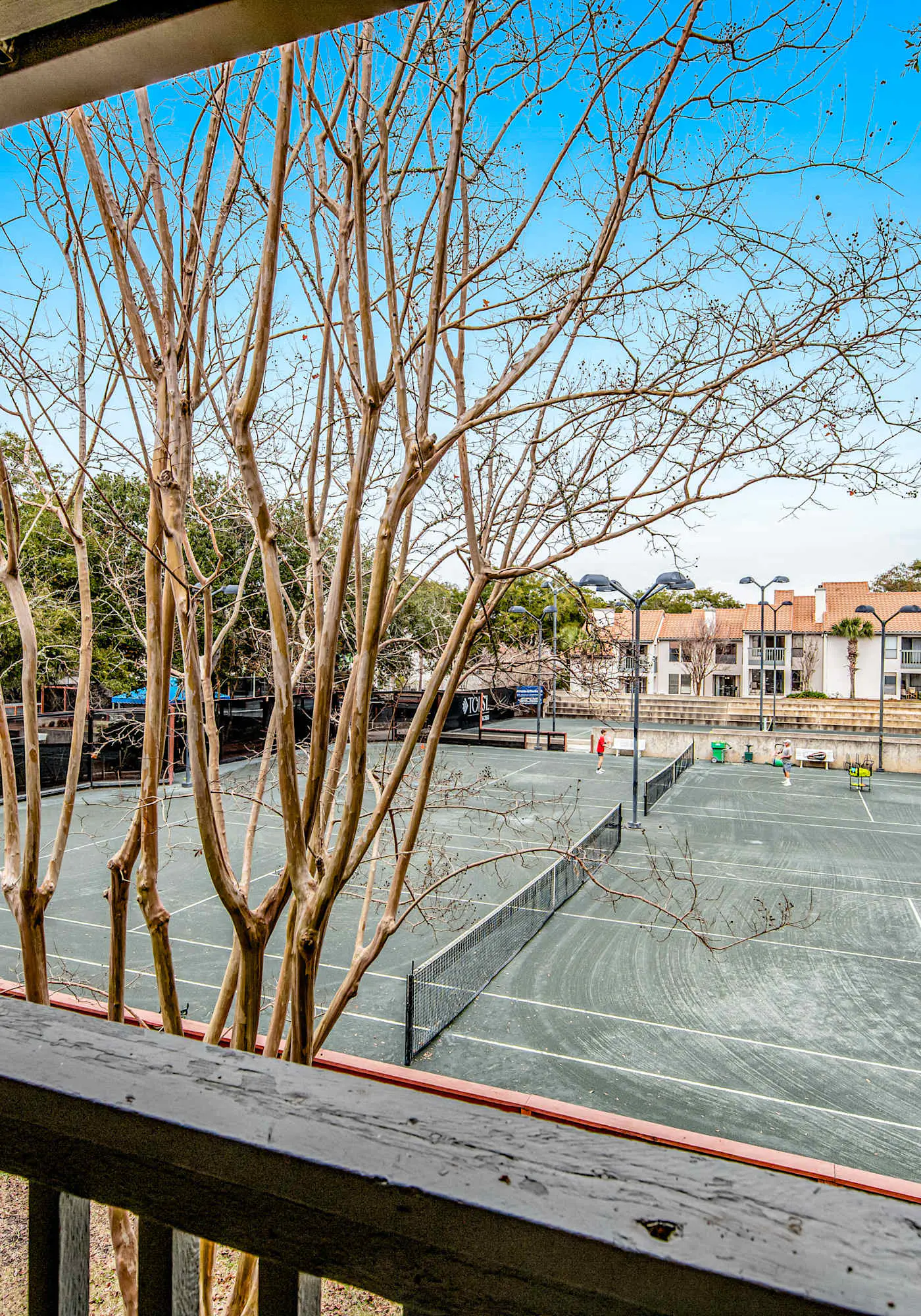 2BR villa: steps to beach & tennis courts
