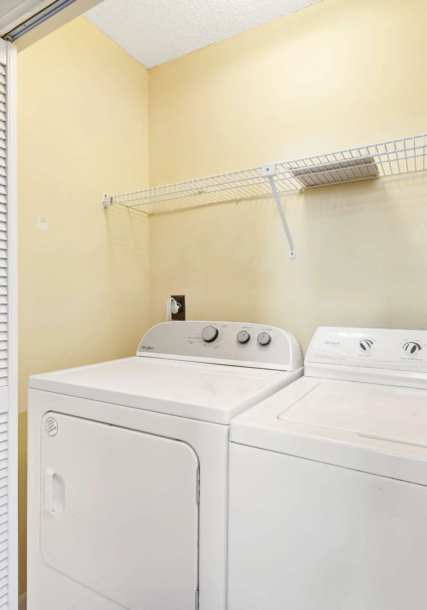 2BR villa: steps to beach & tennis courts