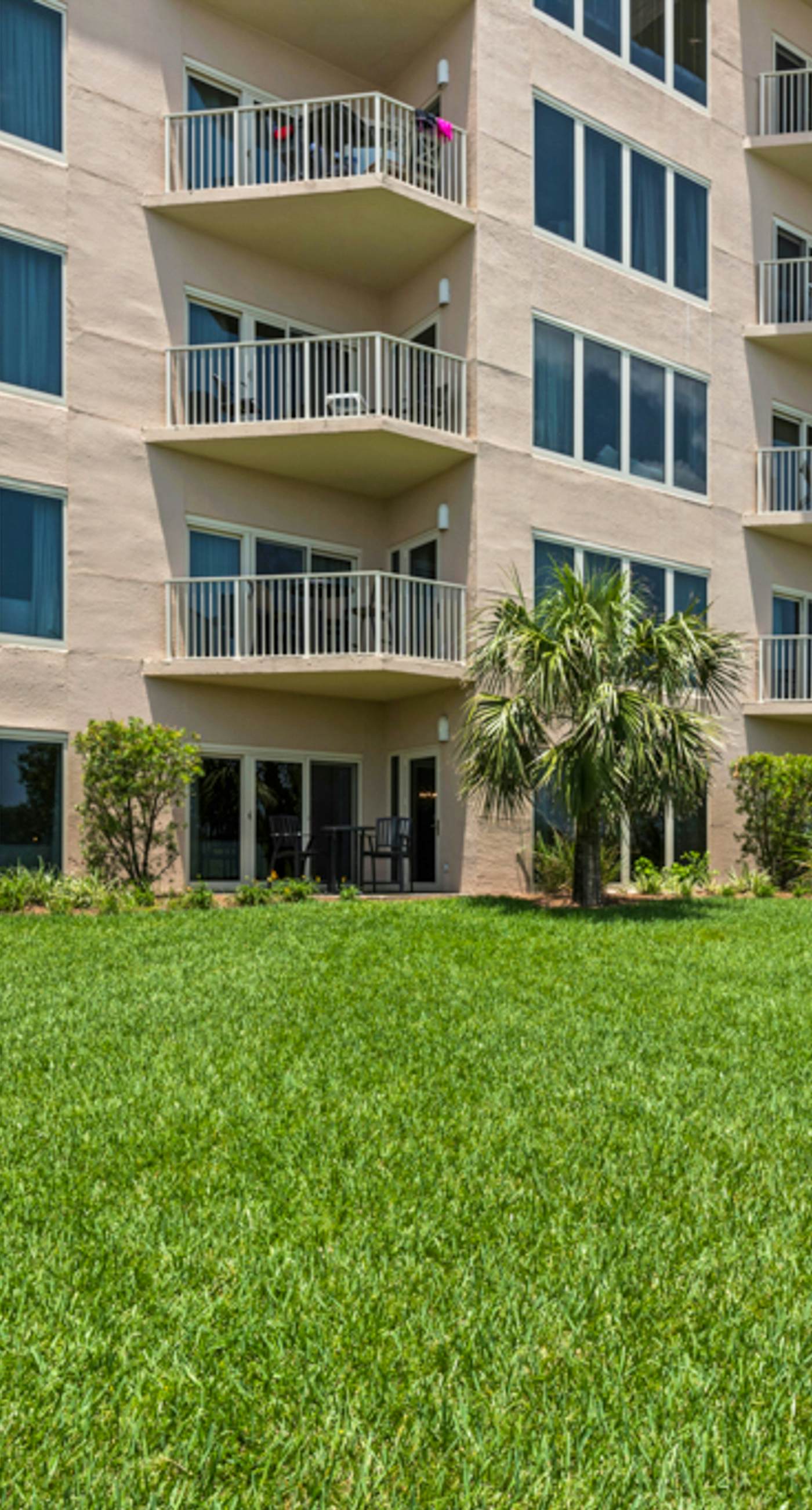 Corner Gulffront Condo with Massive Balcony