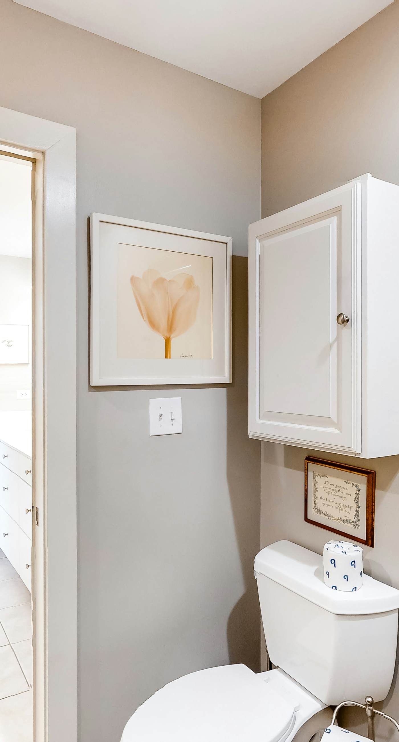 Beachfront Condo with Balcony Pool and Hot Tub