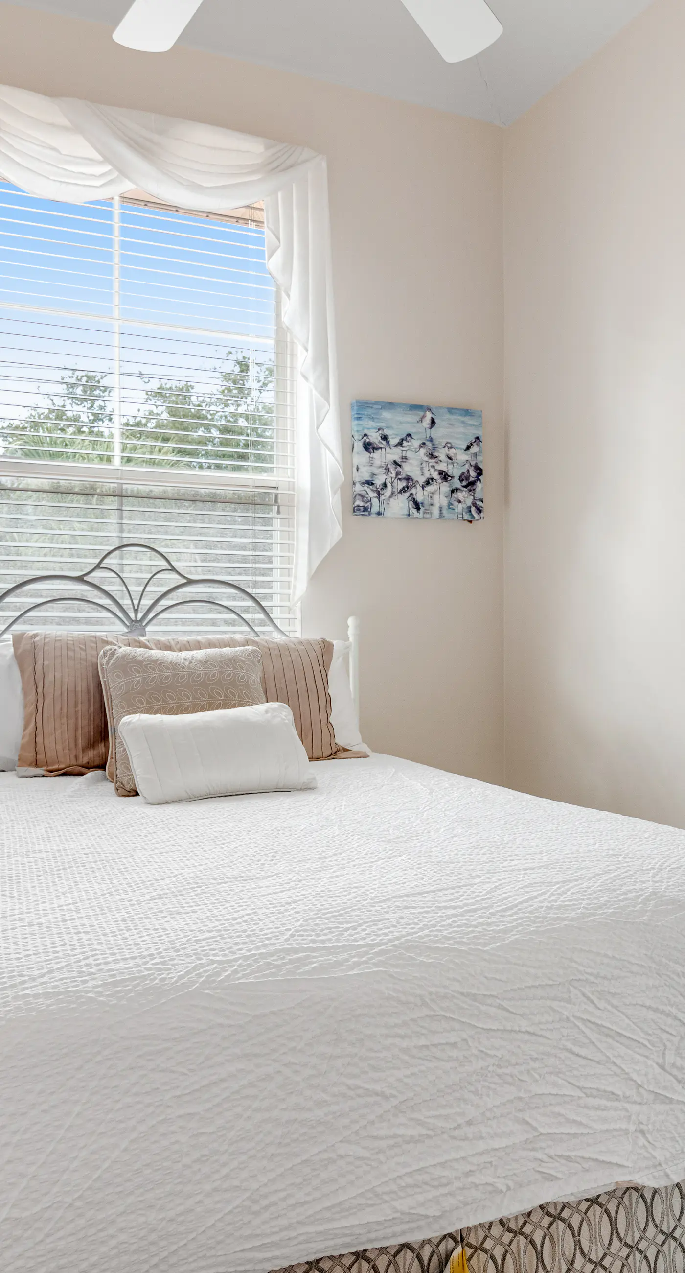 3BR Home with Private Hot Tub Near Beach