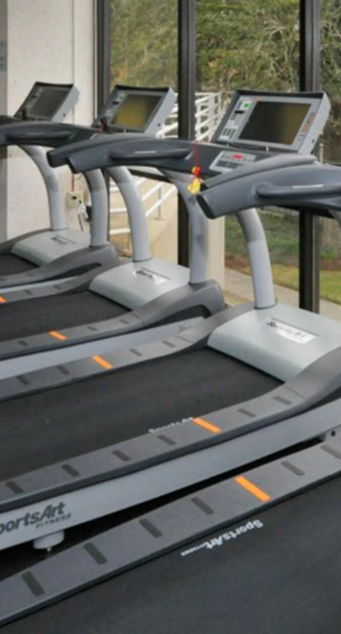 3BR Home with Private Hot Tub Near Beach