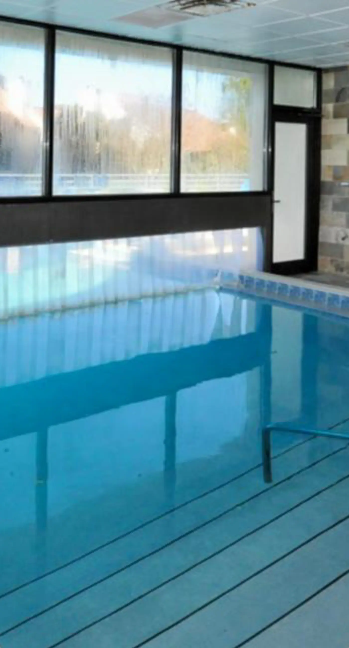 3BR Home with Private Hot Tub Near Beach