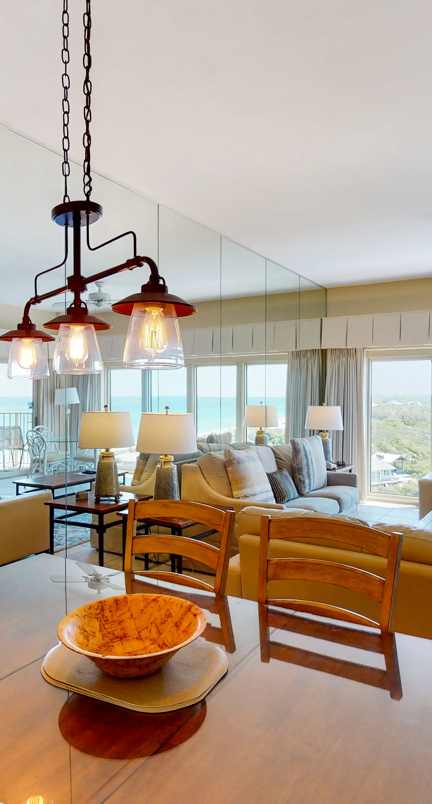 Beachfront Condo with Balcony Pool and Hot Tub