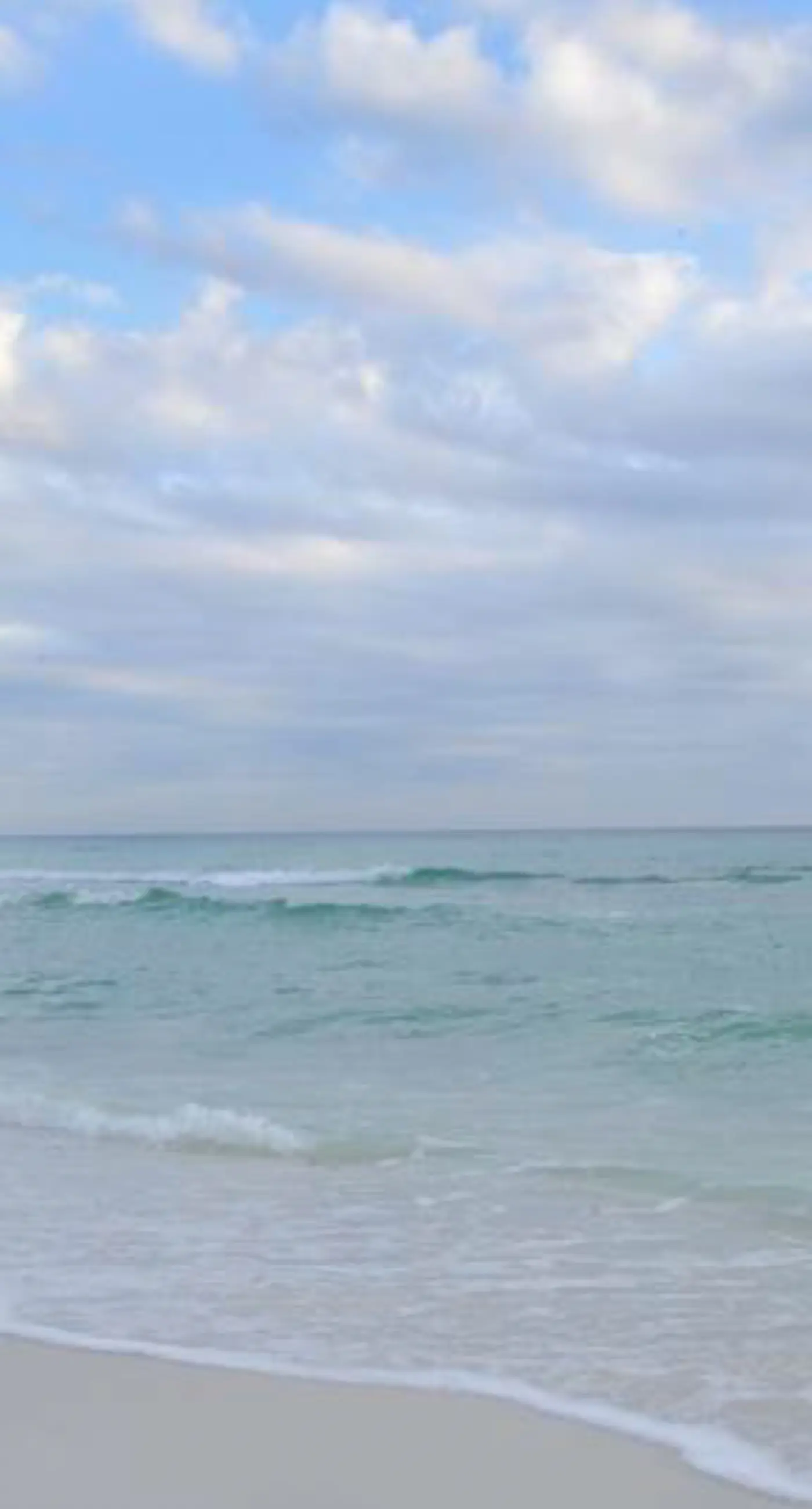 Beachfront Condo with Balcony Pool and Hot Tub