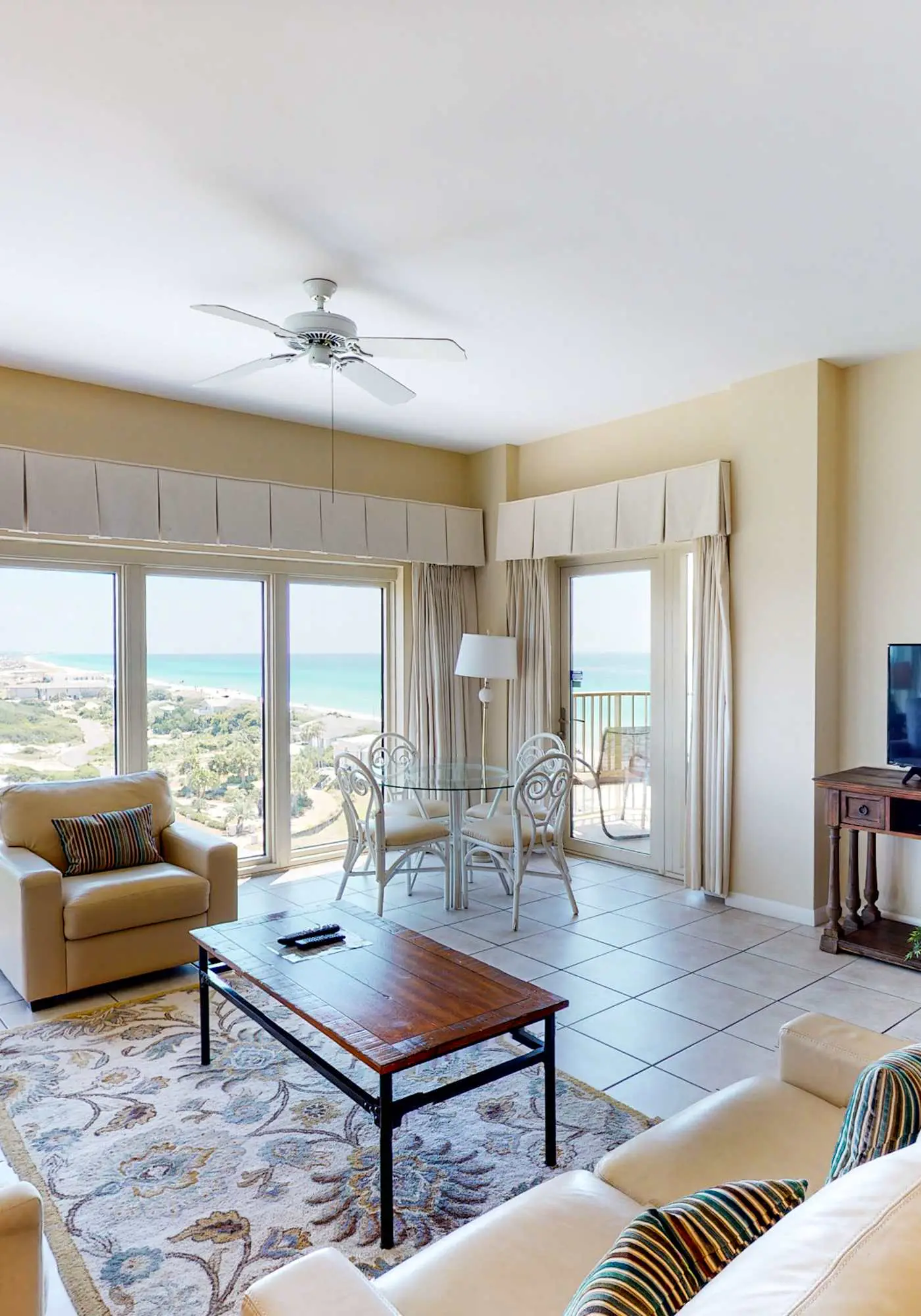 2BR Gulf View Condo: Steps to Beach & Pool