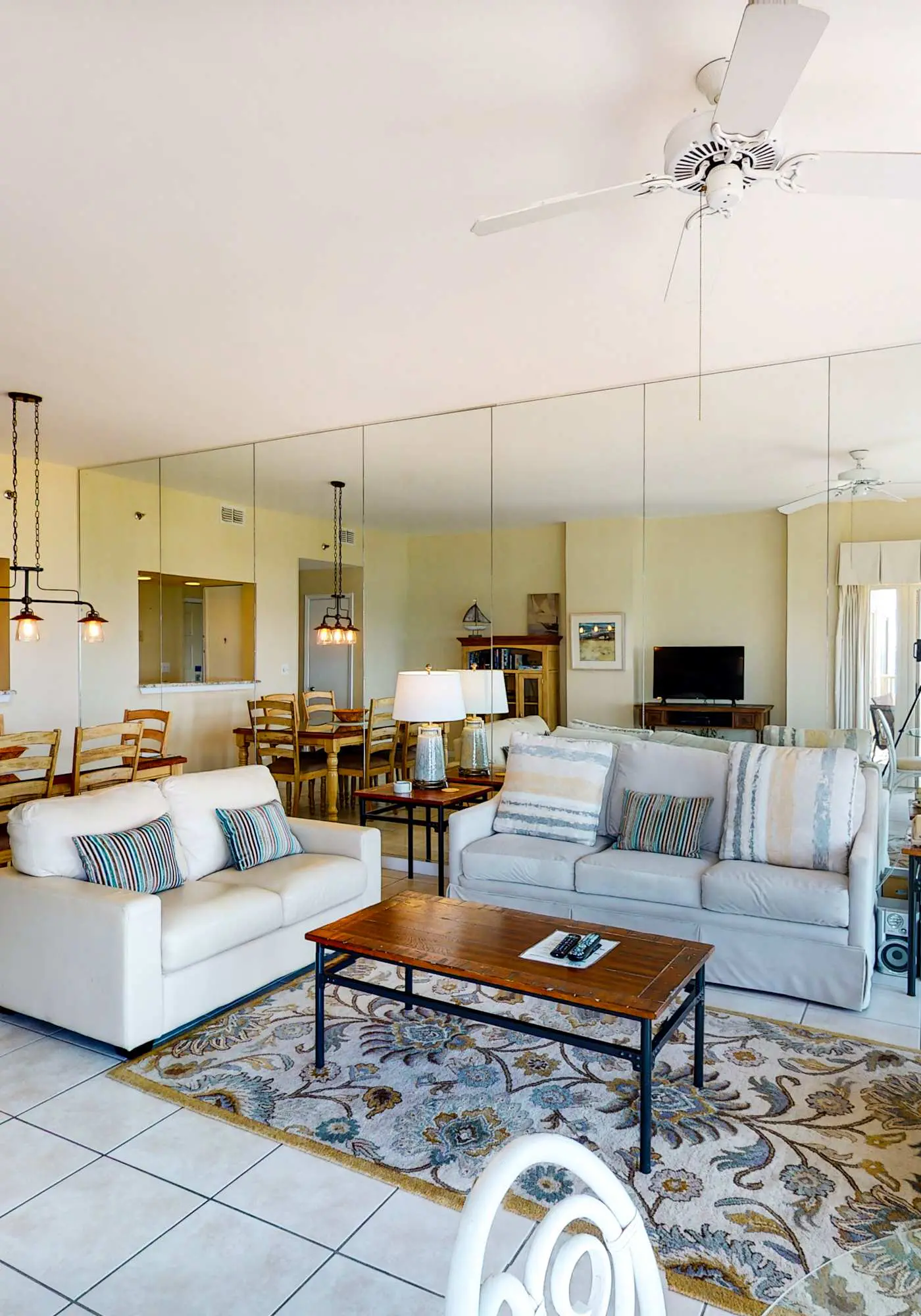 2BR Gulf View Condo: Steps to Beach & Pool