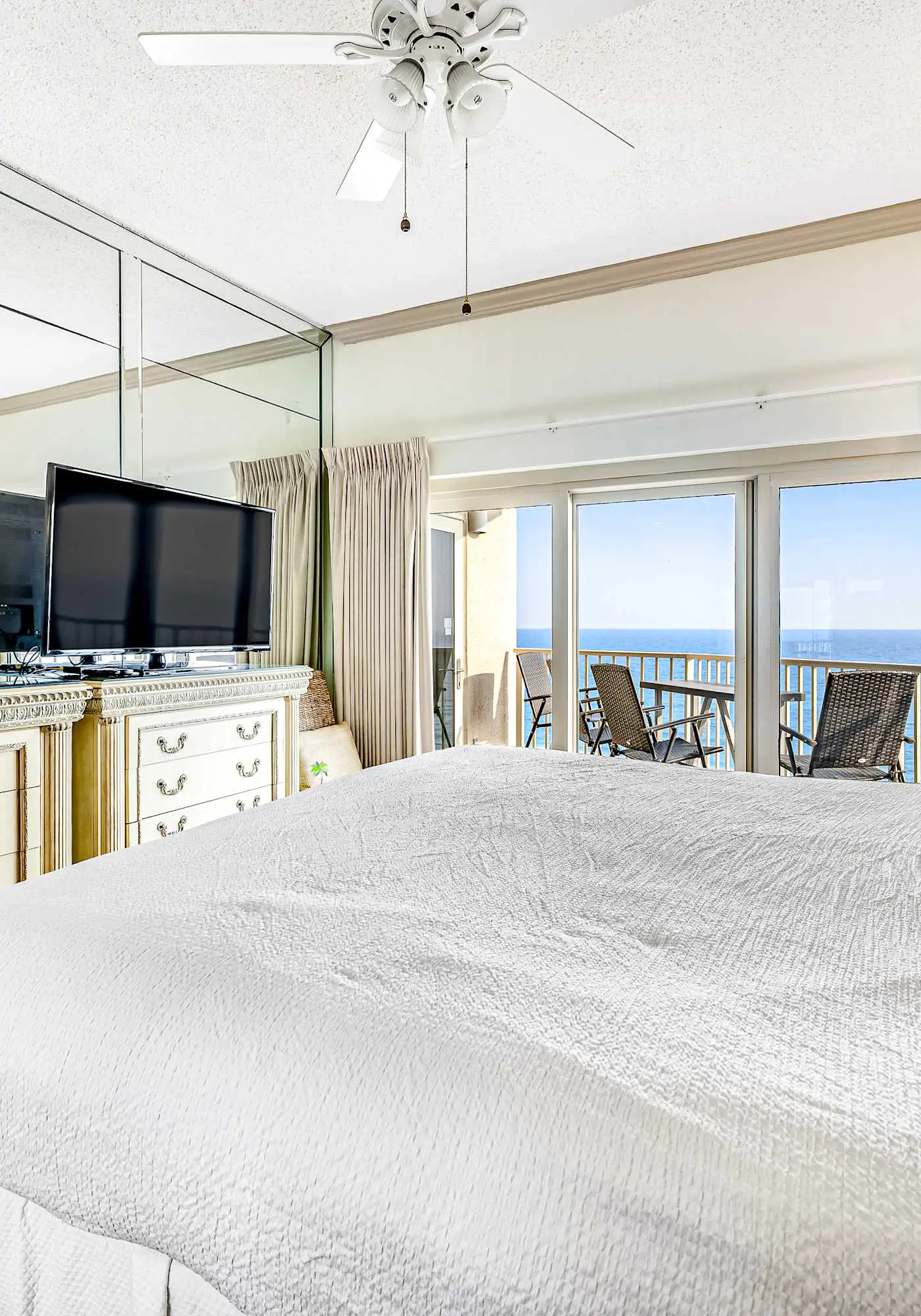 2BR beachfront villa with Gulf views