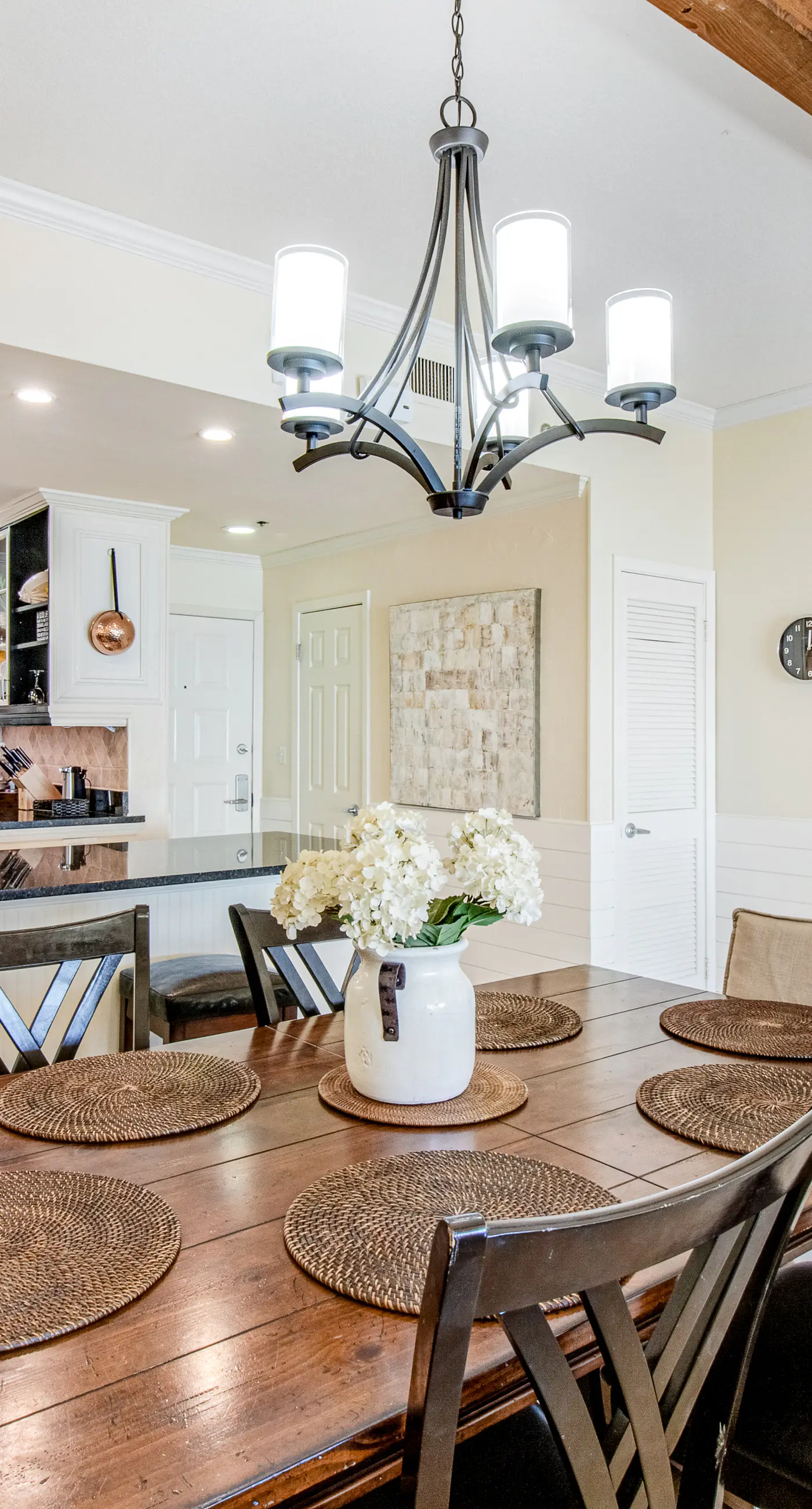 Gulf-Front Condo with Pool and Hot Tub