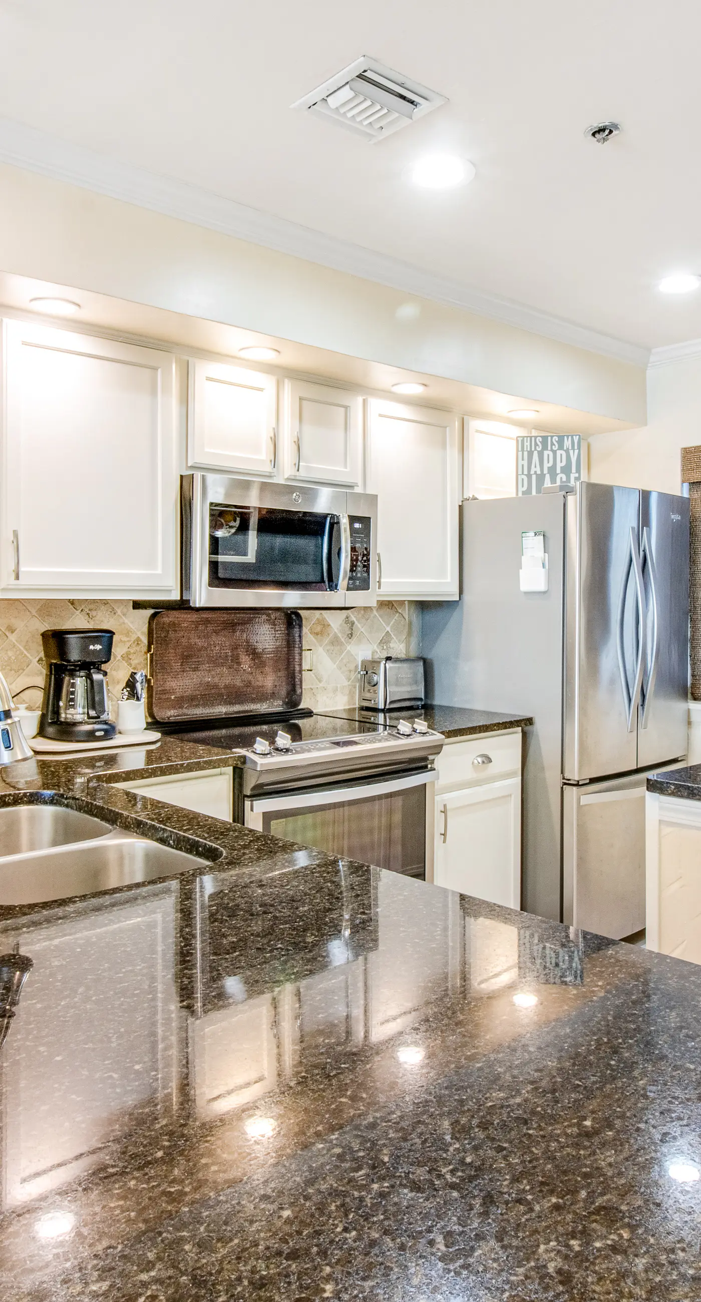 Gulf-Front Condo with Pool and Hot Tub