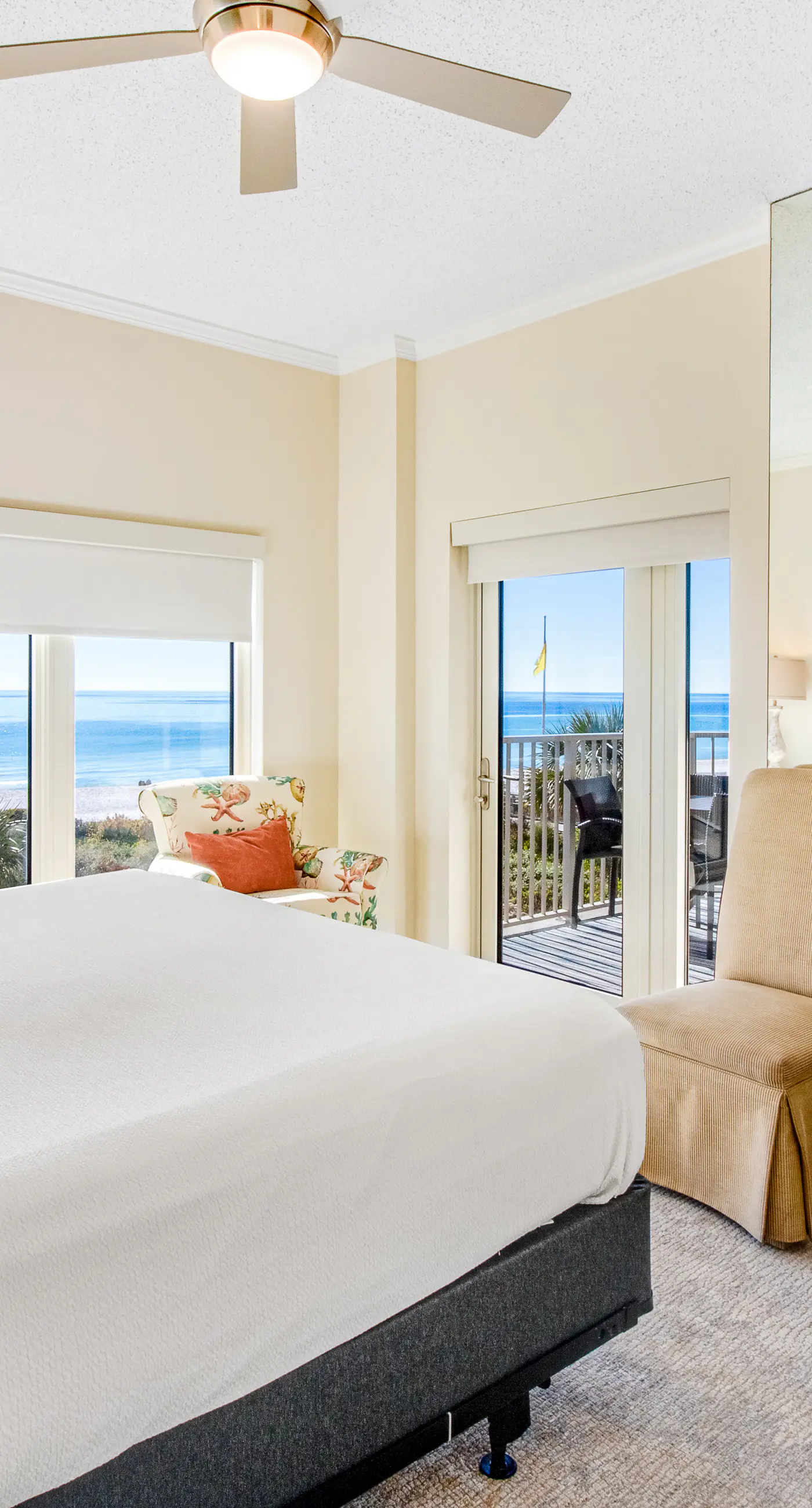 Gulf-Front Condo with Pool and Hot Tub