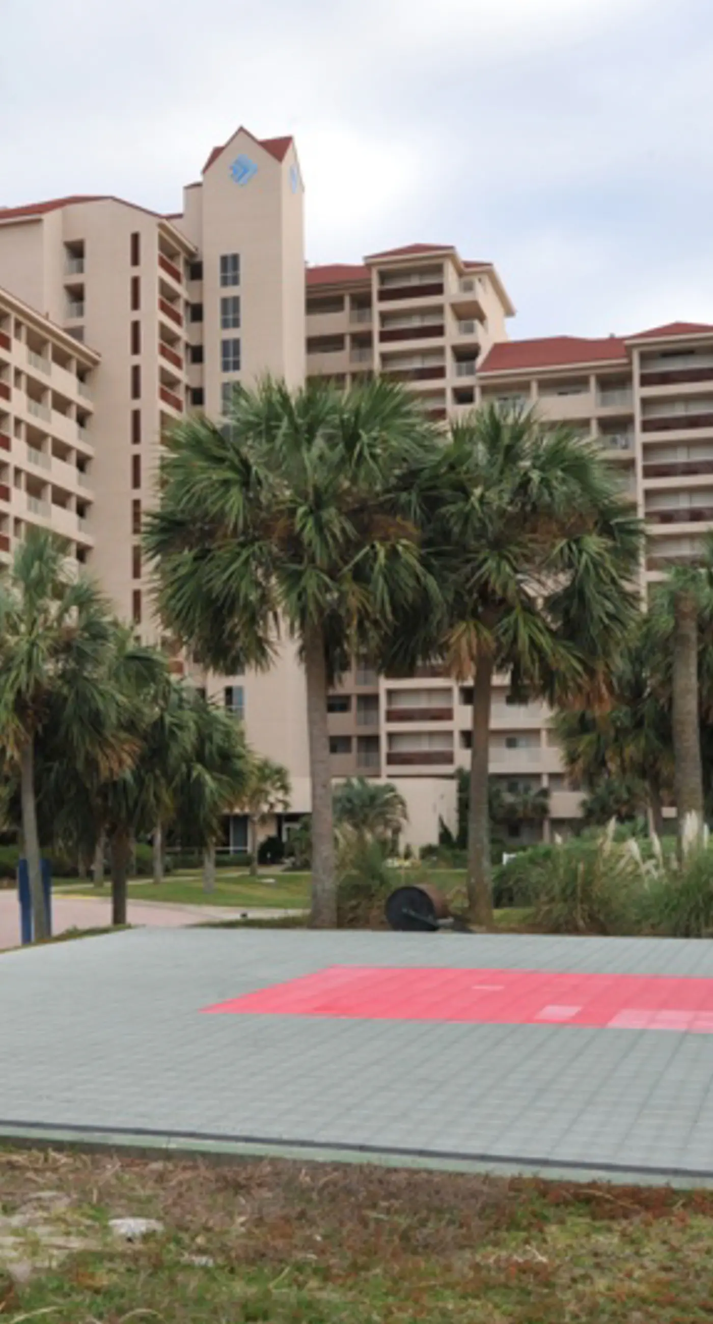 Gulf-Front Condo with Pool and Hot Tub