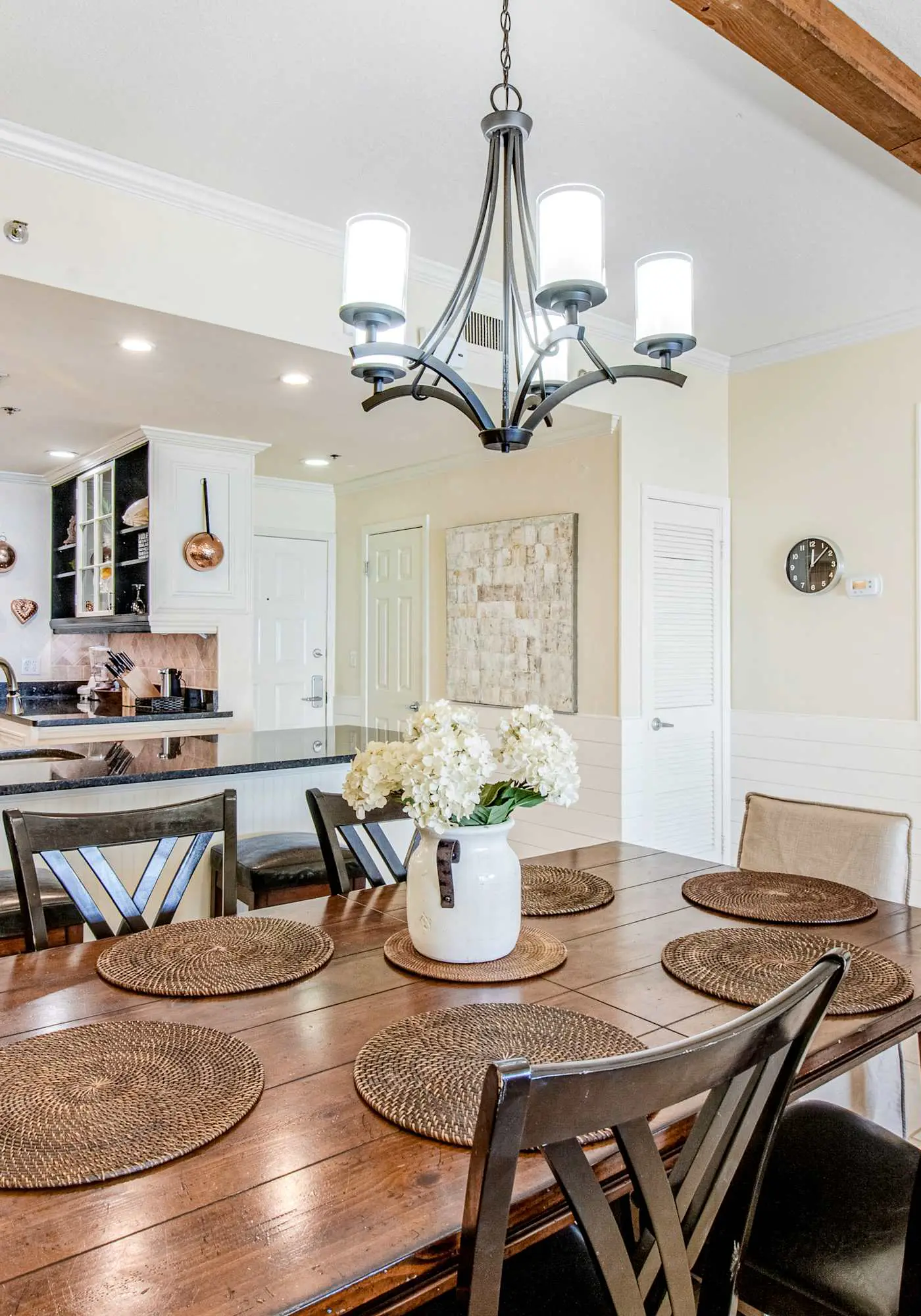2BR Gulf-front condo w/ private balconies