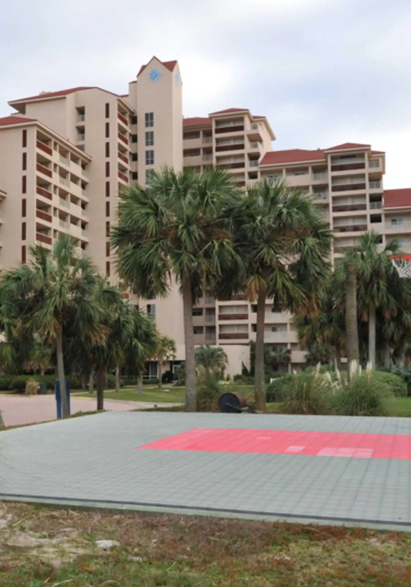 2BR Gulf-front condo w/ private balconies