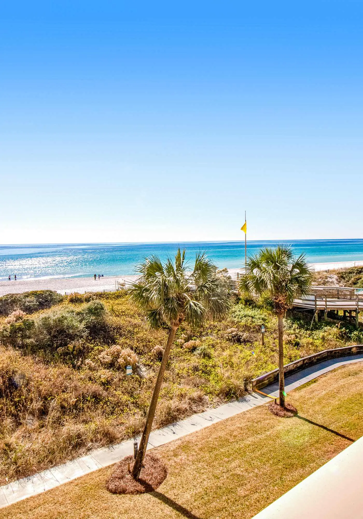 2BR Gulf-front condo w/ private balconies