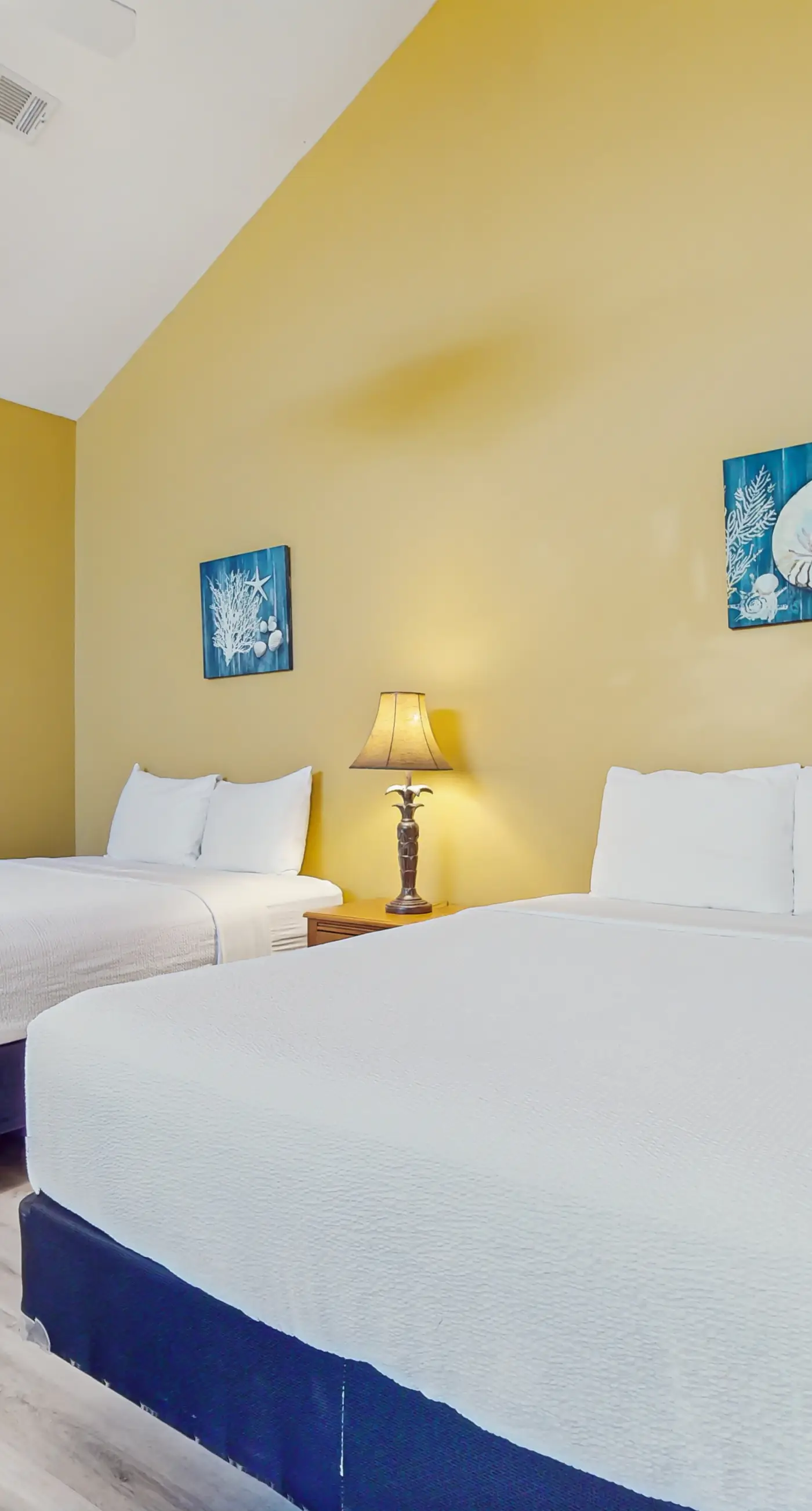 3BR villa, heated pool & beach access
