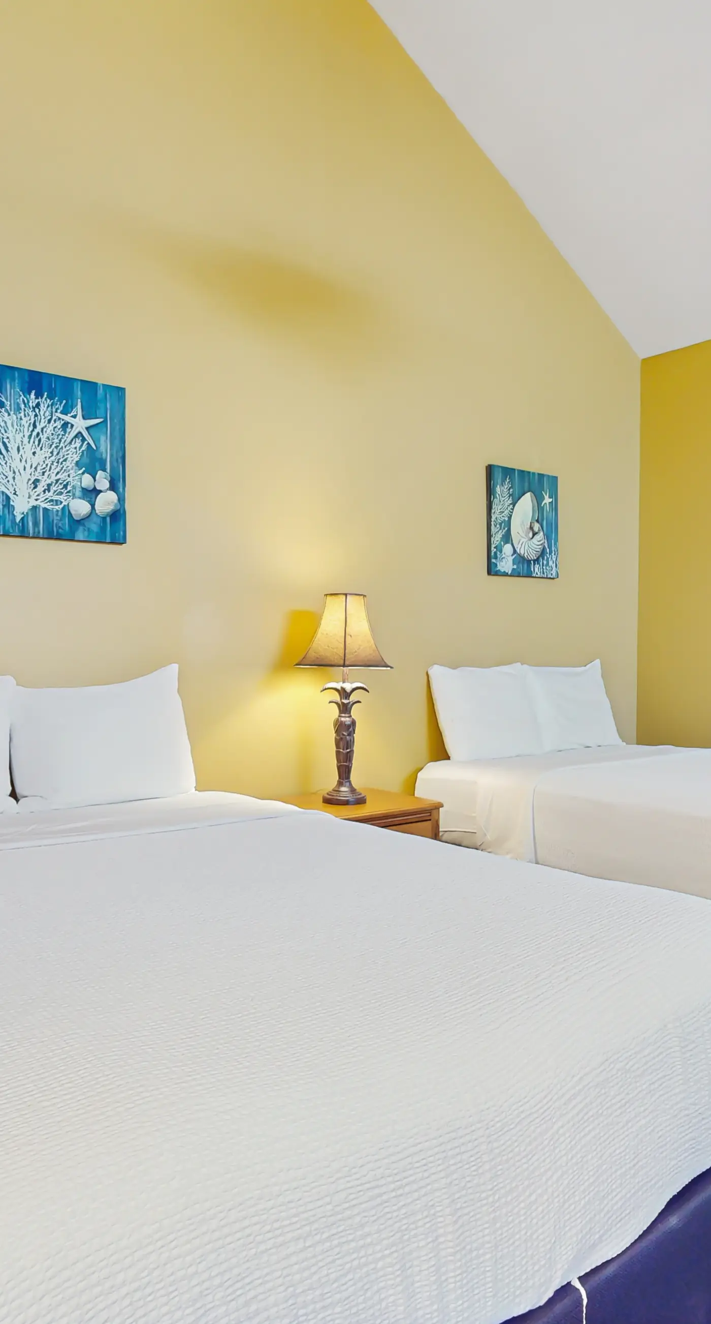 3BR villa, heated pool & beach access
