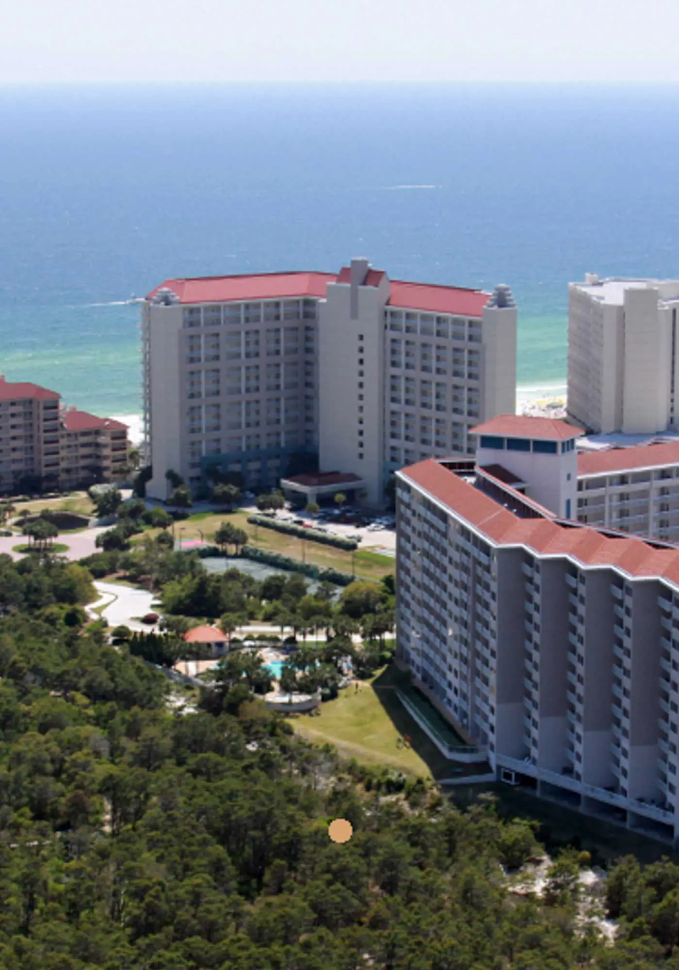 Beachfront condo with Gulf views & private balcony