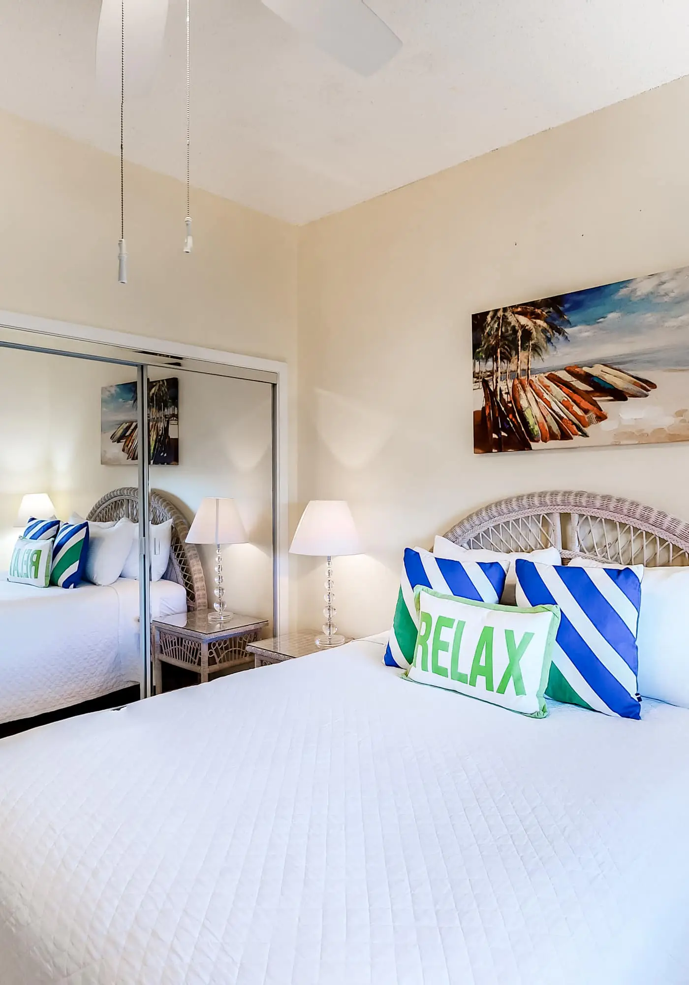 Beachfront condo with Gulf views & private balcony